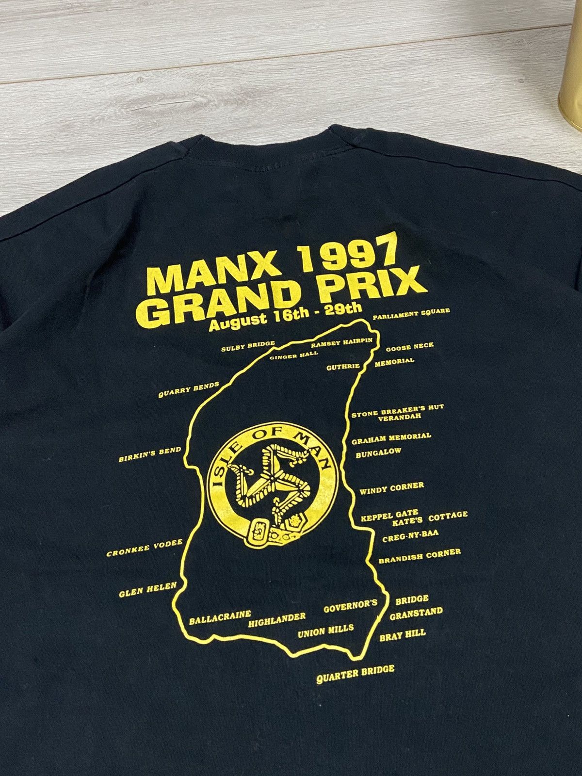 Vintage British 1997 Grant Prix Isle of Manx vintage graphic t-shirt Size US XL / EU 56 / 4 - 9 Thumbnail