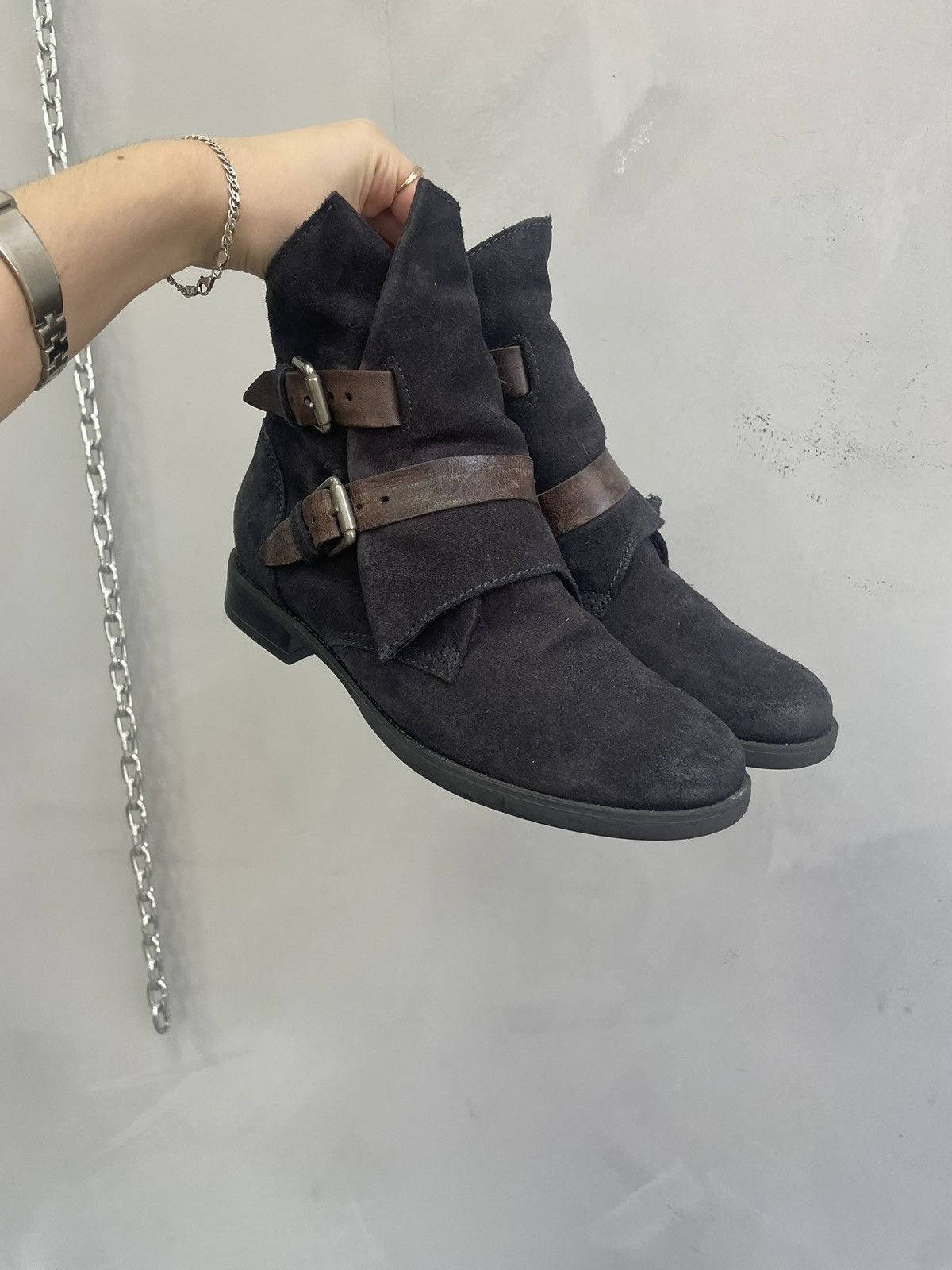 Undercover Undercover y2k boots vintage minimal casual flashion style Size US 7.5 / EU 40-41 - 2 Thumbnail