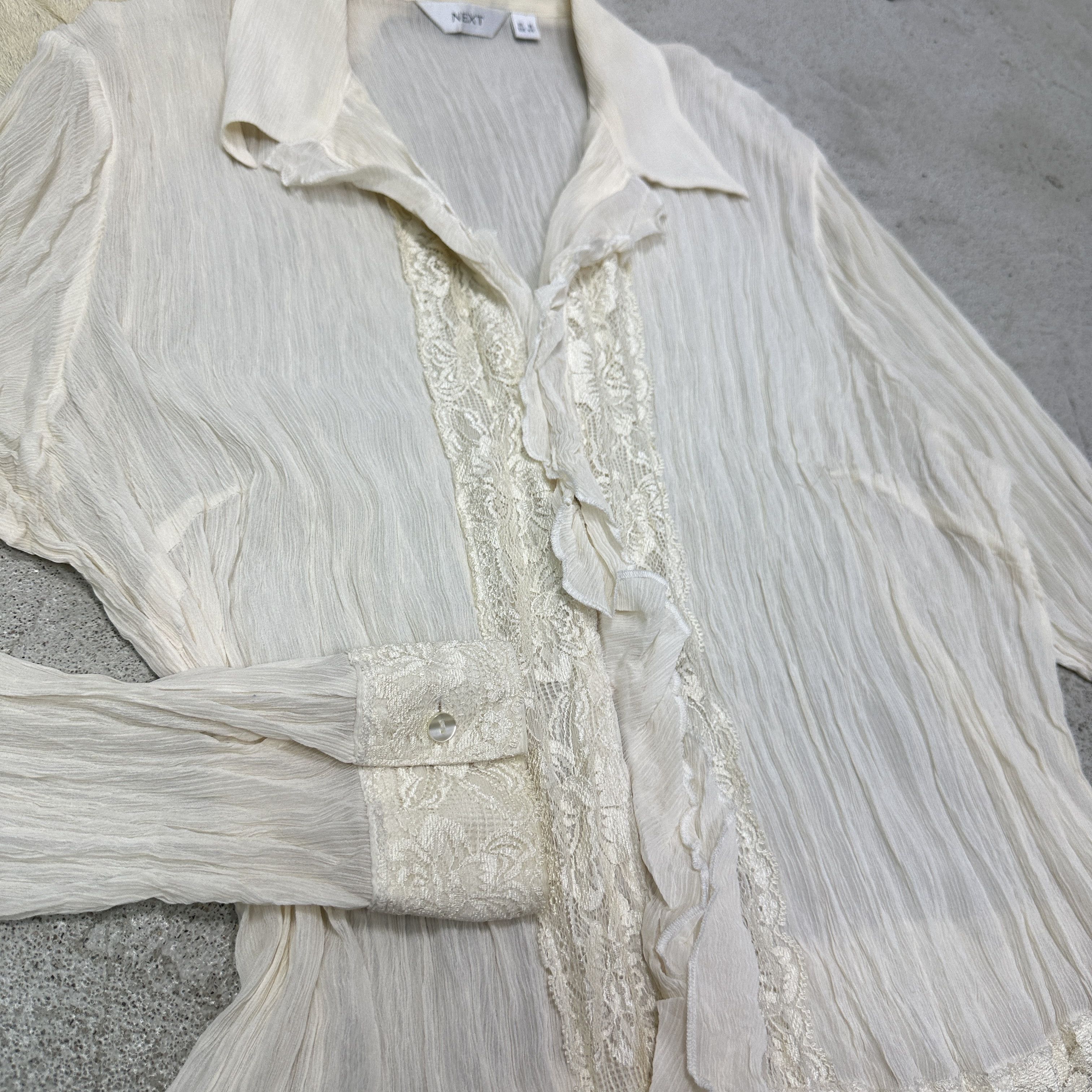 Vintage Vintage Avant Garde Off White Cream Lace Plated Shirt 00s Size L / US 10 / IT 46 - 3 Thumbnail