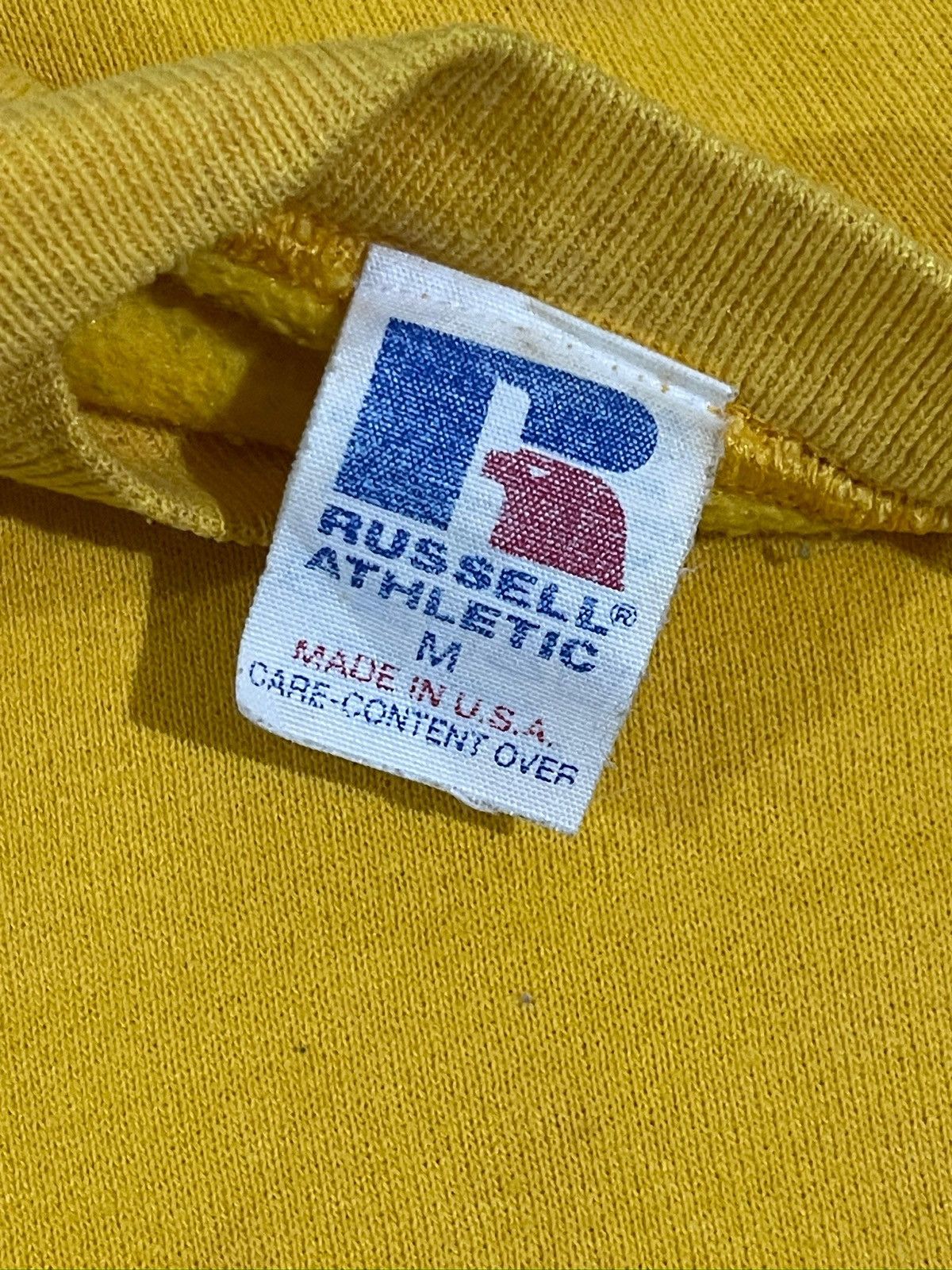 Russell Athletic Vintage Russell Athletic Yellow Trashed Sweatshirt Size US M / EU 48-50 / 2 - 6 Thumbnail