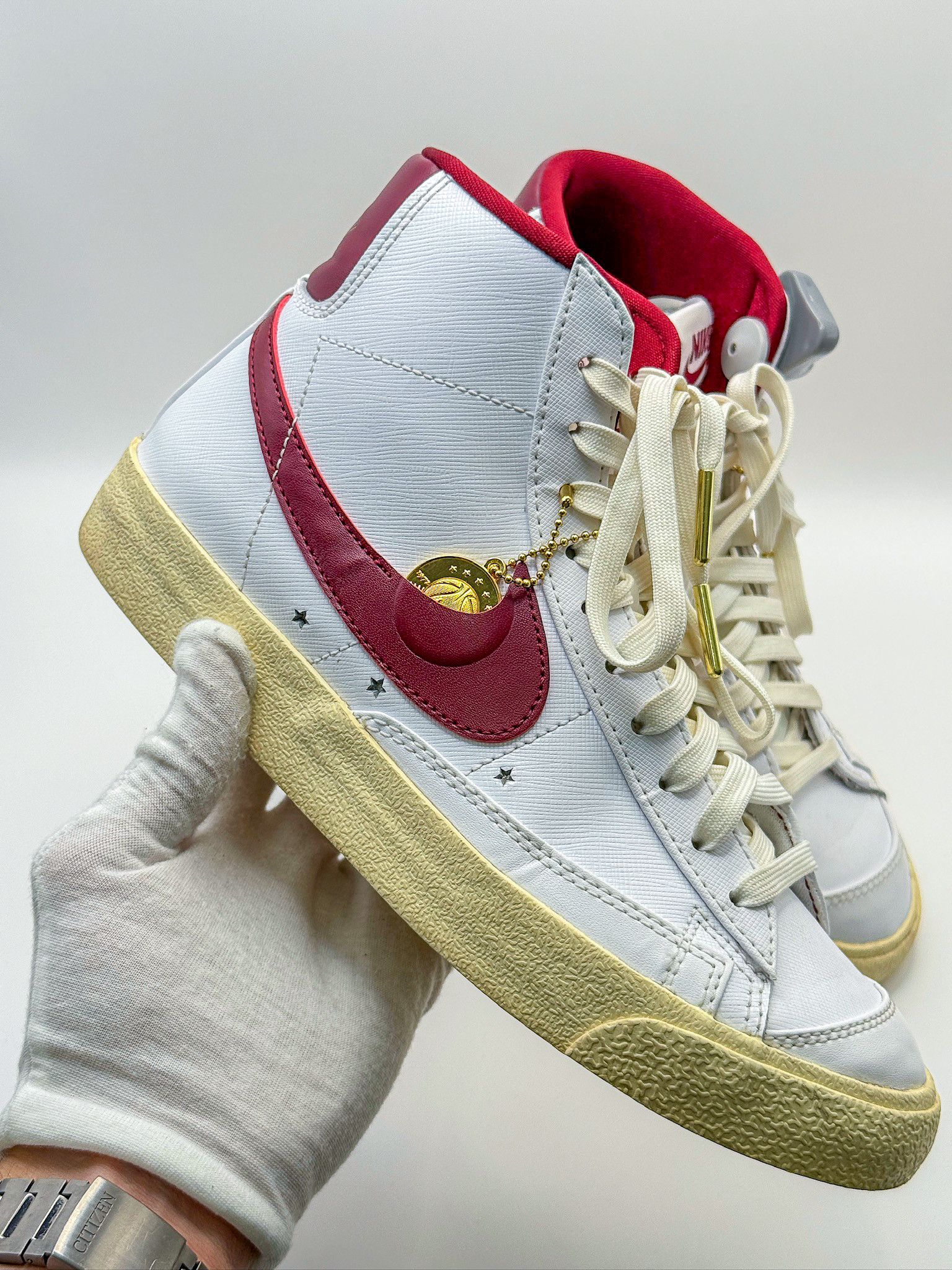 Nike Nike Blazer Mid 77 SE White Red Sneakers Size US 8 / IT 38 - 2 Thumbnail