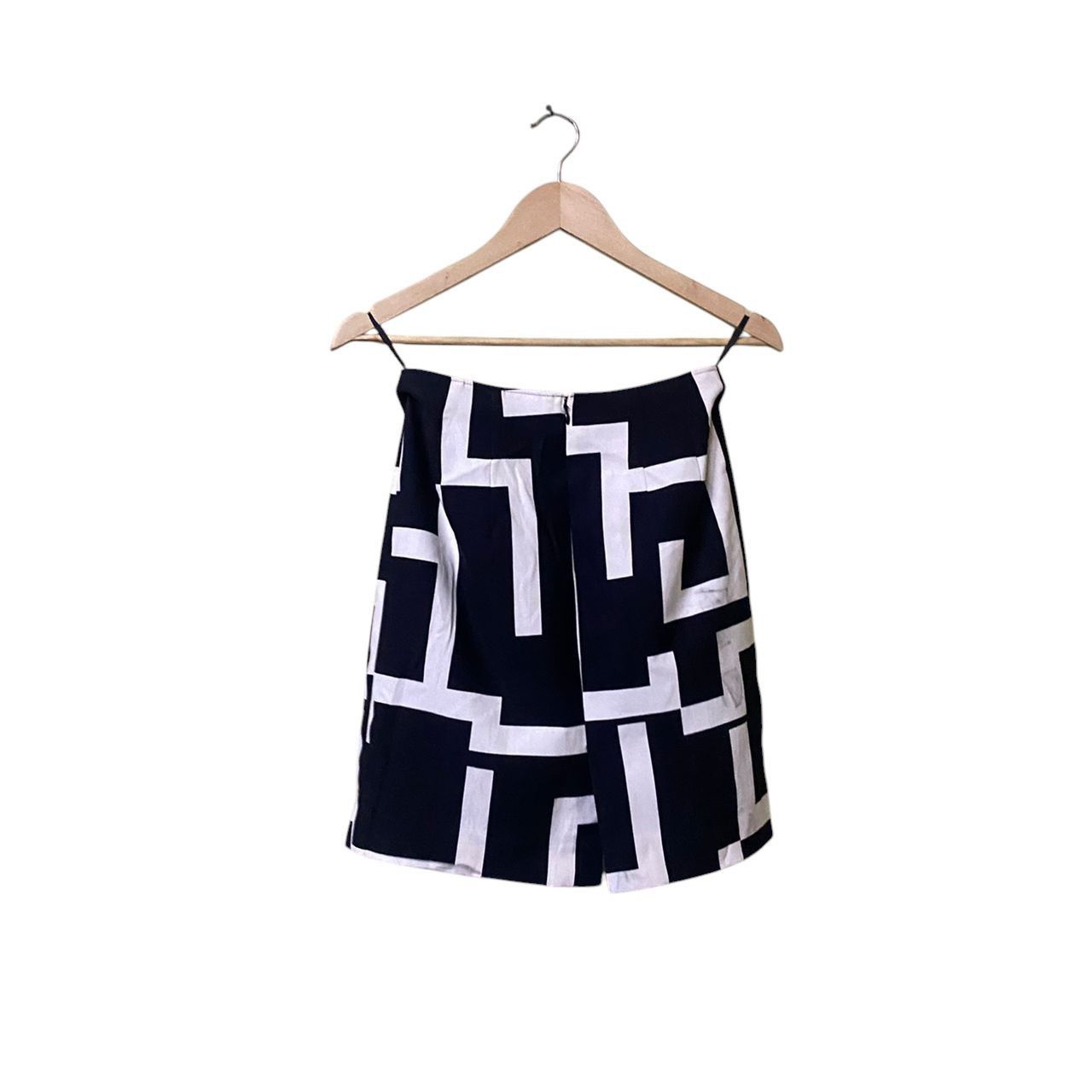 Japanese Brand Printed polyester mini skirts black/white Size 24" / US 00 / IT 34 - 2 Thumbnail