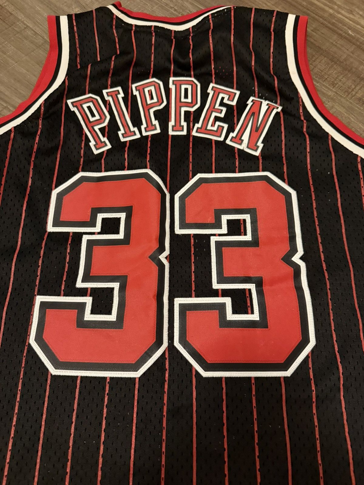 Mitchell & Ness Bulls jersey Size US M / EU 48-50 / 2 - 7 Thumbnail