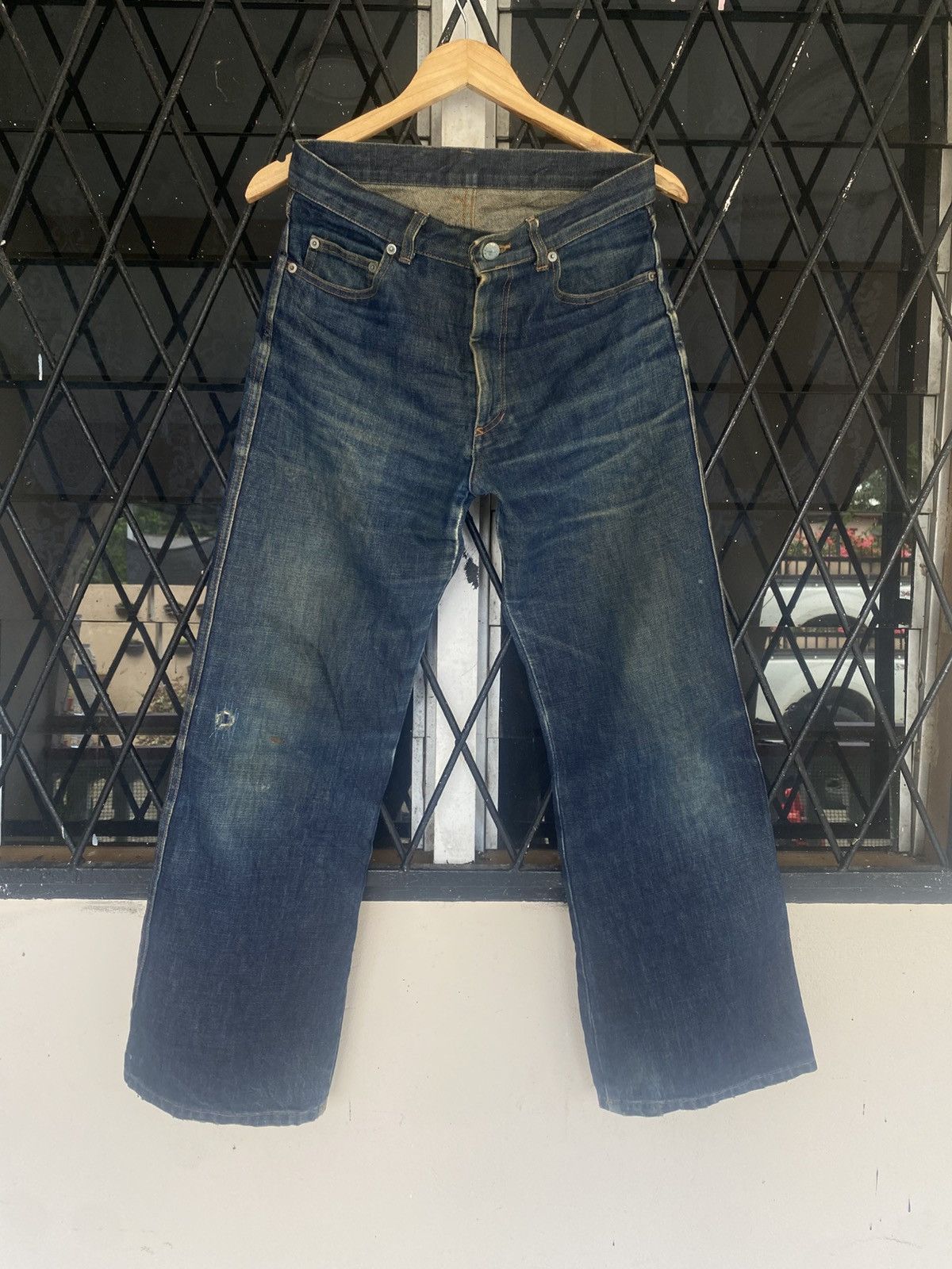 Katharine Hamnett London Katherine Hamnett London Distressed Flare Jeans Size US 31 - 2 Thumbnail