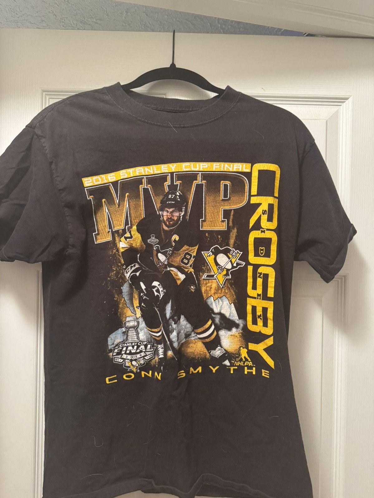 Vintage 2016 Stanley Cup graphic tee Size US M / EU 48-50 / 2 - 1 Thumbnail