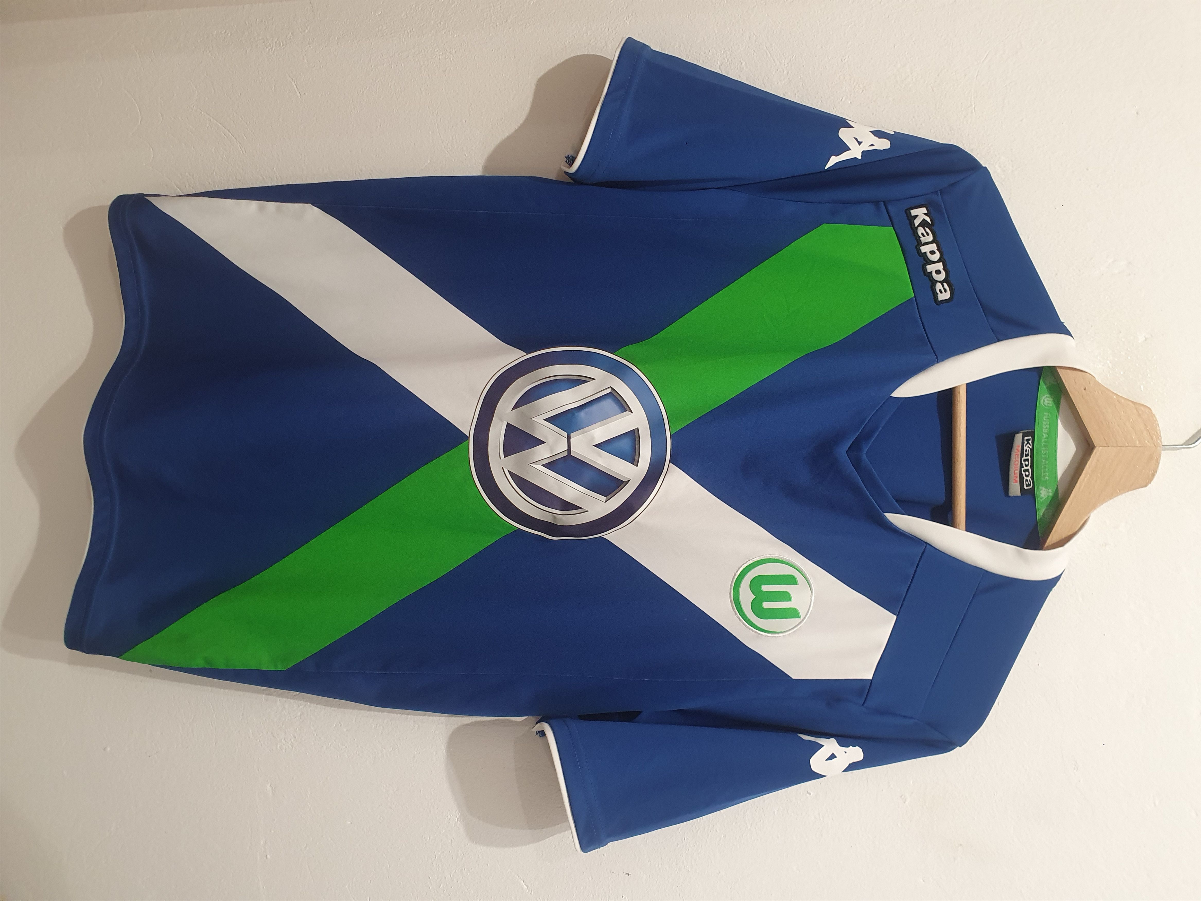 image of Vfl Wolfsburg Kappa Size M Jersey Shirt, Men's