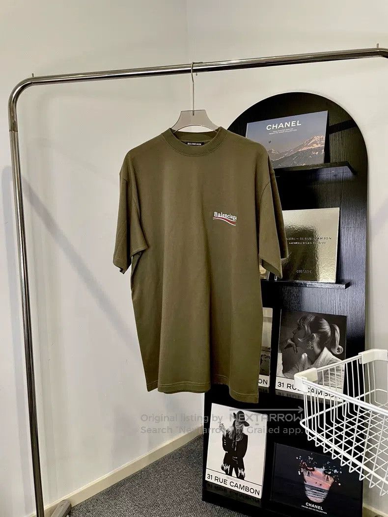 Balenciaga Balenciaga LOGO Letter Coke Embroidered Loose Round Neck C Size US XS / EU 42 / 0 - 1 Thumbnail