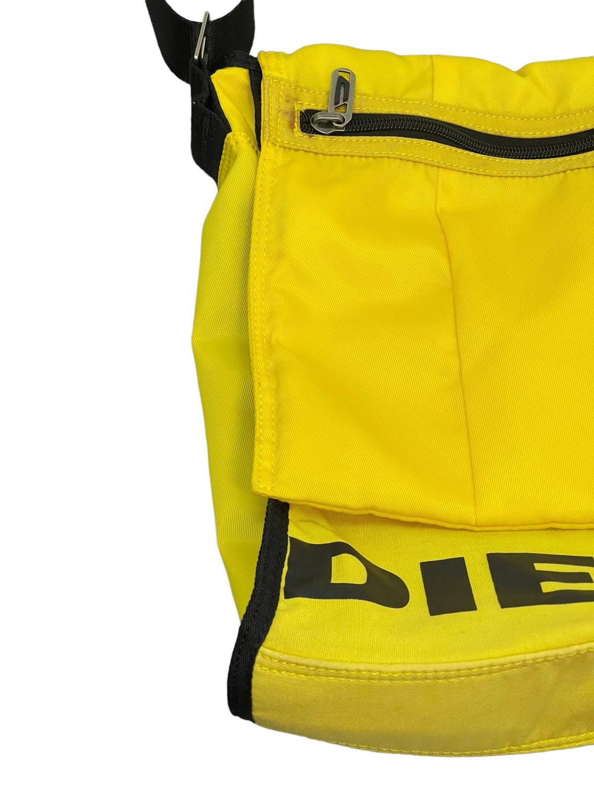 Diesel Messenger Diesel Spell Out Sling Bag 1🟩 Size ONE SIZE - 6 Thumbnail