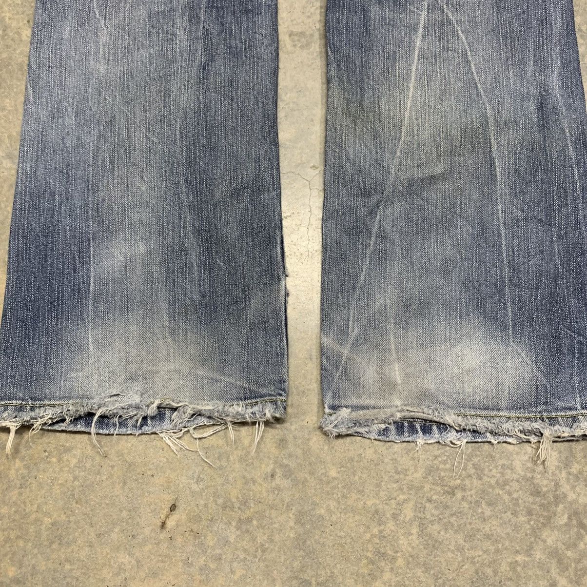If Six Was Nine Red Pepper Red Label Clawmark Distressed Fade Studded Jean Size US 31 - 22 Thumbnail