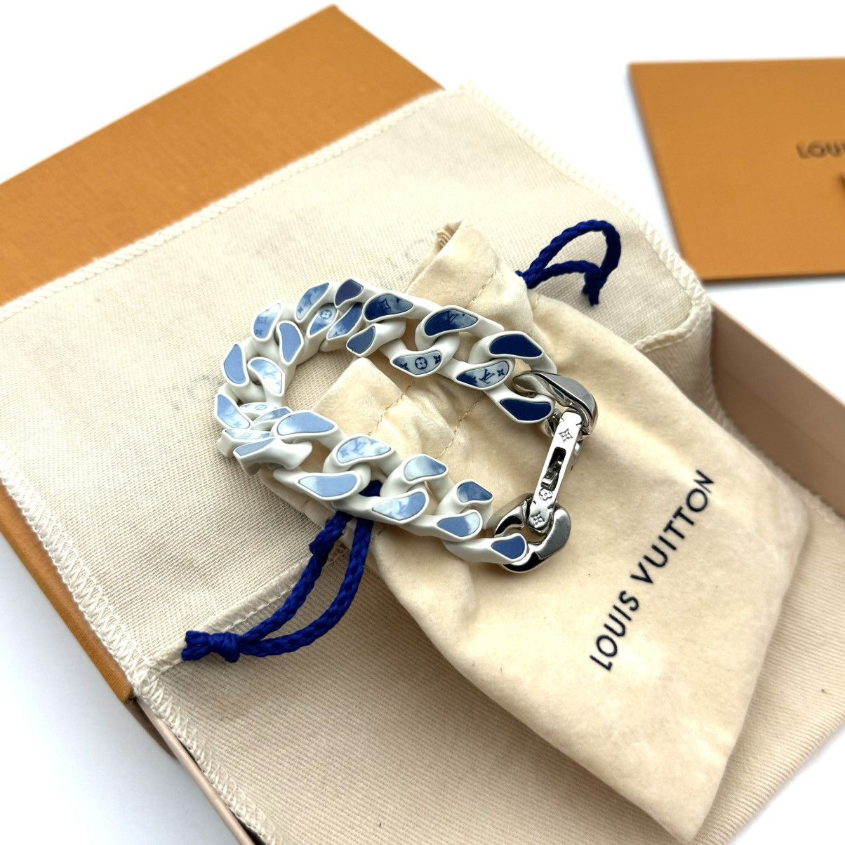 Louis Vuitton × Virgil Abloh Virgil Abloh “Heaven On Earth” F/W 2020 Ceramic Bracelet Size ONE SIZE - 11 Thumbnail