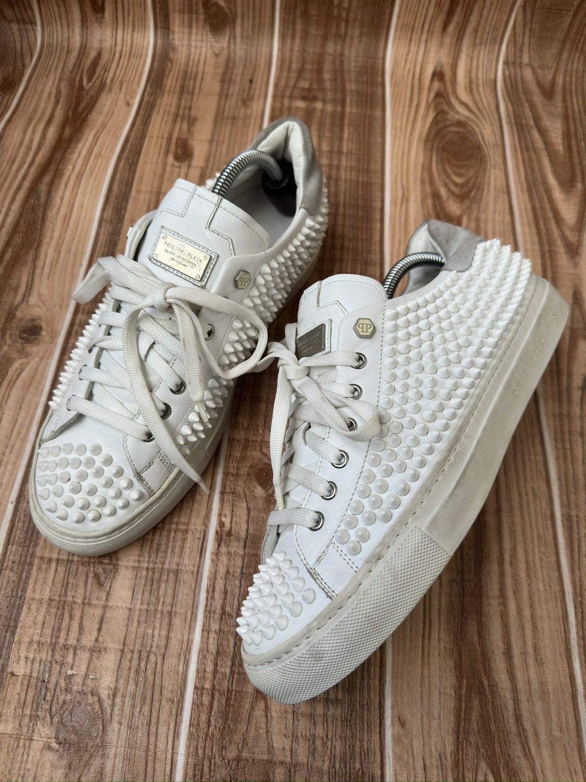 Philipp Plein Philipp Plein 78 Studded Spiked White Low Top Trainers Size US 9 / EU 42 - 13 Thumbnail