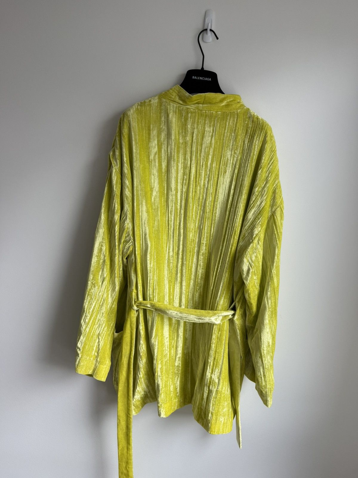 Balenciaga Balenciaga 2019 Runway velvet pajama shirt belted robe Size US M / EU 48-50 / 2 - 2 Thumbnail