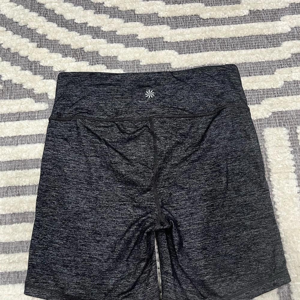 Designer Athleta biker shorts size medium Size 32" / US 10 / IT 46 - 5 Thumbnail