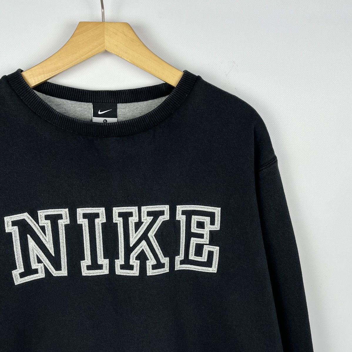 Nike Vintage Nike Big Logo y2k faded sweatshirt 90’s Size US XL / EU 56 / 4 - 3 Thumbnail