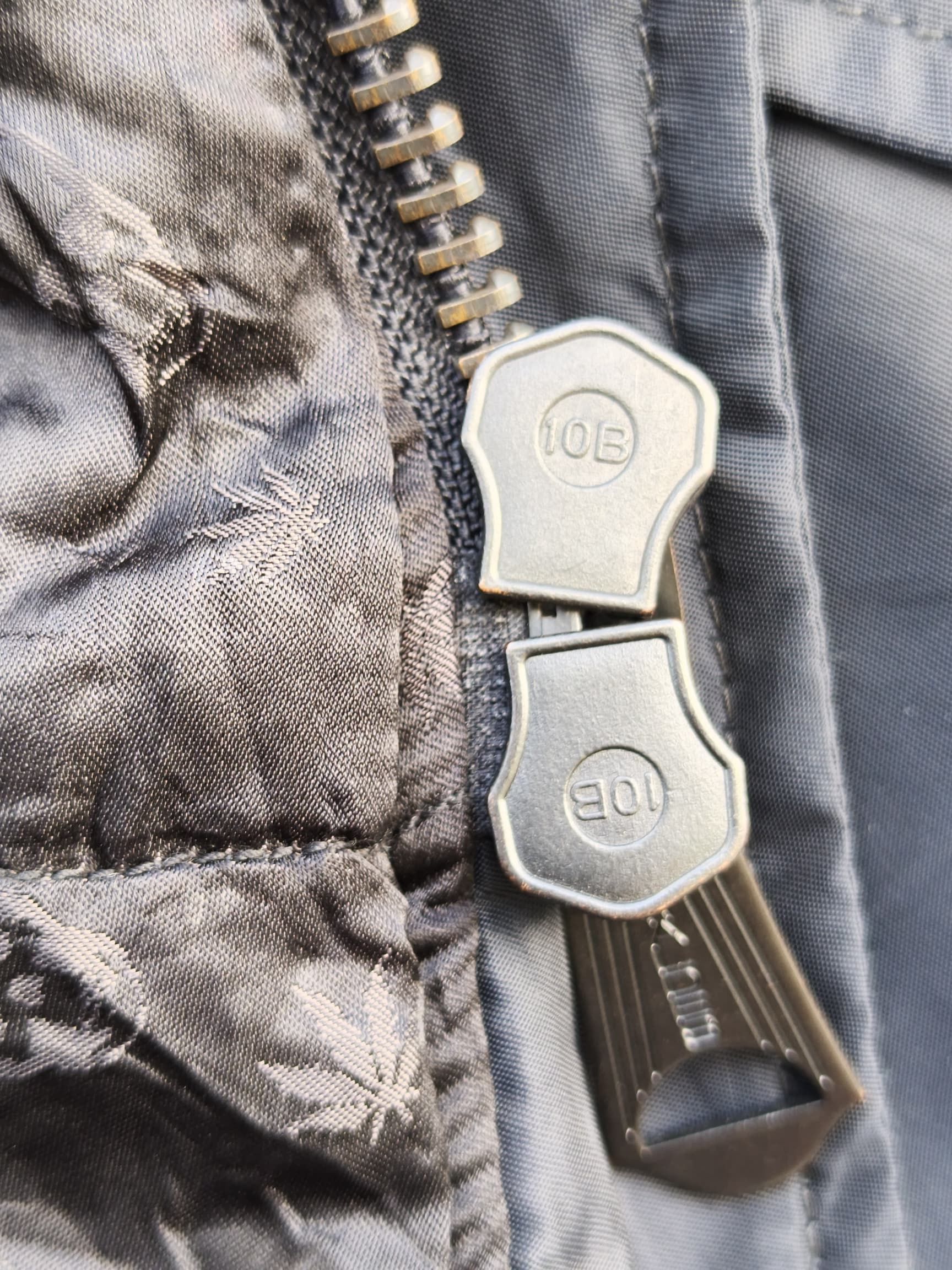Lucien Pellat-Finet Lucien Pellat-Finet Skull Patched Hooded Bomber Jacket Size US XS / EU 42 / 0 - 24 Thumbnail