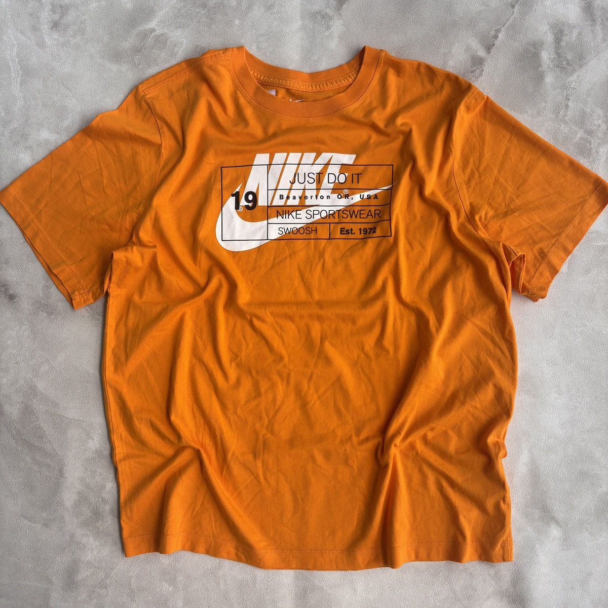 Nike Nike Classic Tee Sportswear "JUST DO IT" Size US XL / EU 56 / 4 - 1 Thumbnail