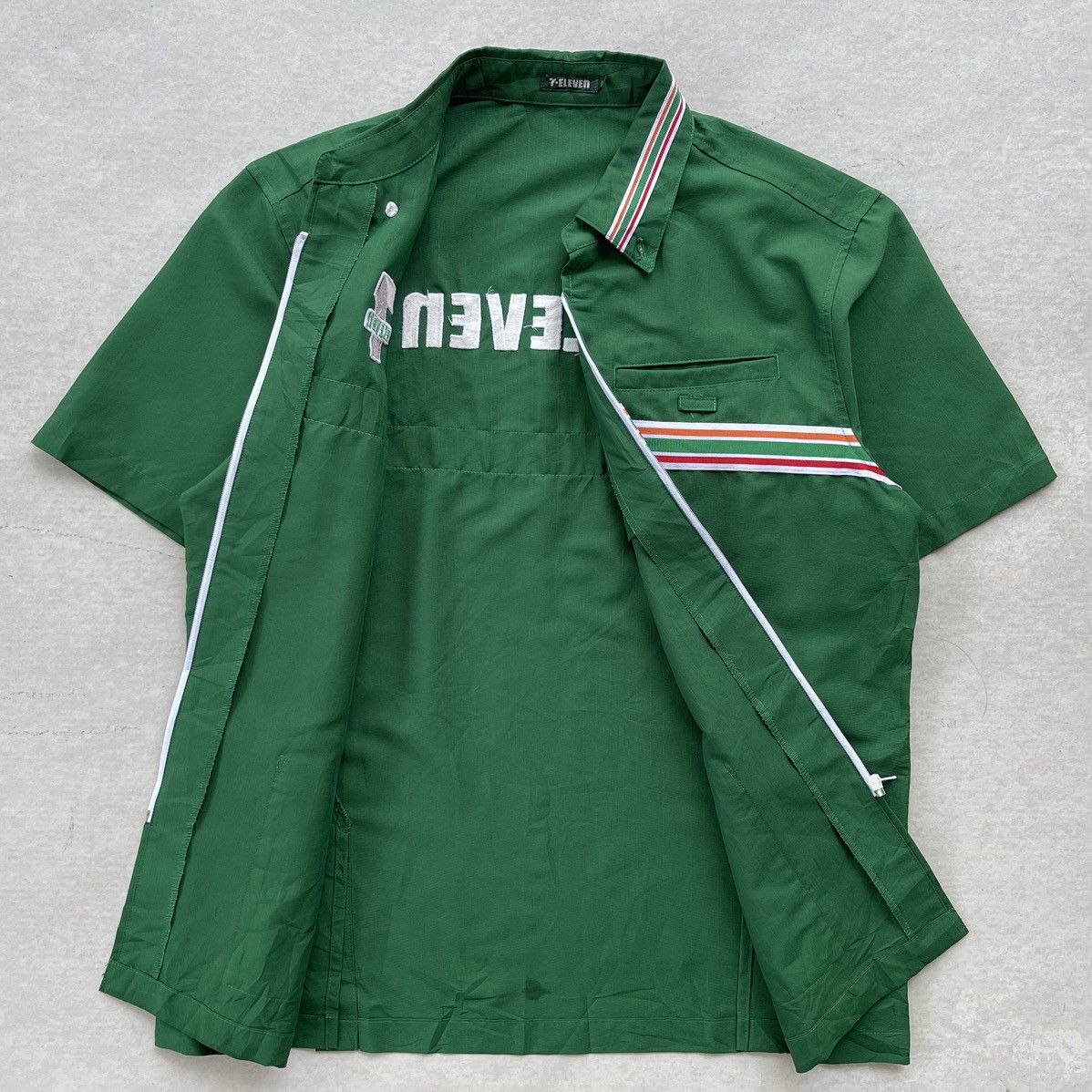 Japanese Brand Vintage 7-ELEVEN Uniform Shirt/Jacket Zip Up Size US L / EU 52-54 / 3 - 3 Thumbnail