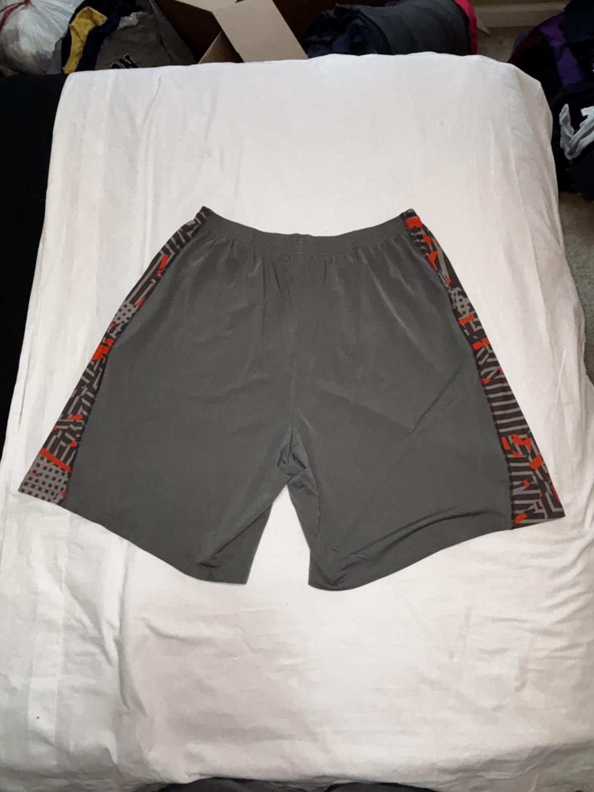 Under Armour Under Armour Men's Performance Shorts - XL Size US 36 / EU 52 - 3 Thumbnail