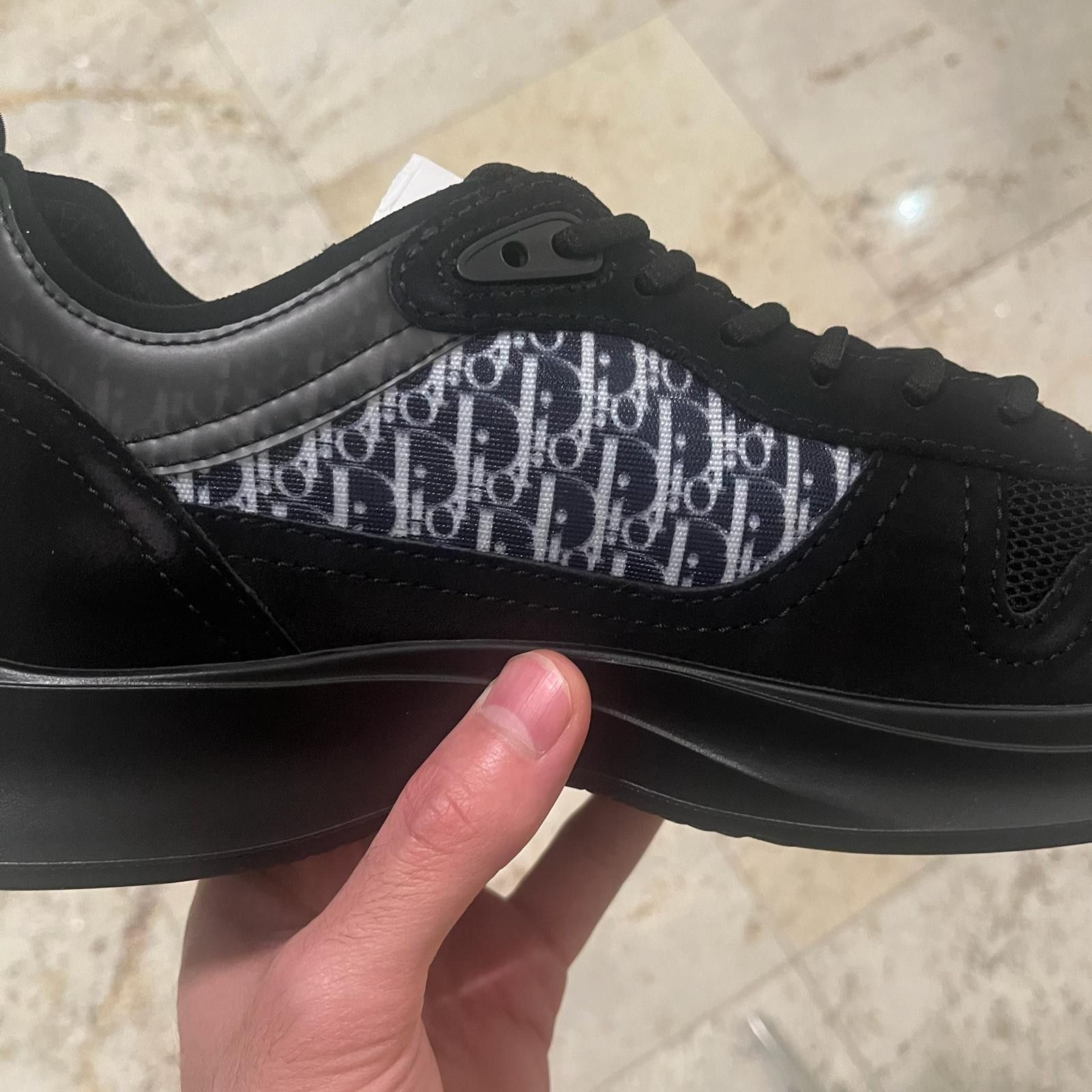 Dior o1rshd1 B25 Triple Runner Suede Oblique Mesh Sneakers Black Size US 7 / EU 40 - 7 Thumbnail
