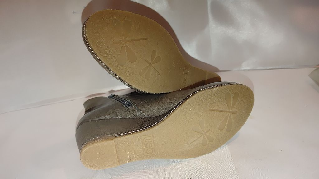 The Unbranded Brand Eric Michael Lena Leather Shoes Size 37 NWOT Size US 7 / IT 37 - 9 Thumbnail
