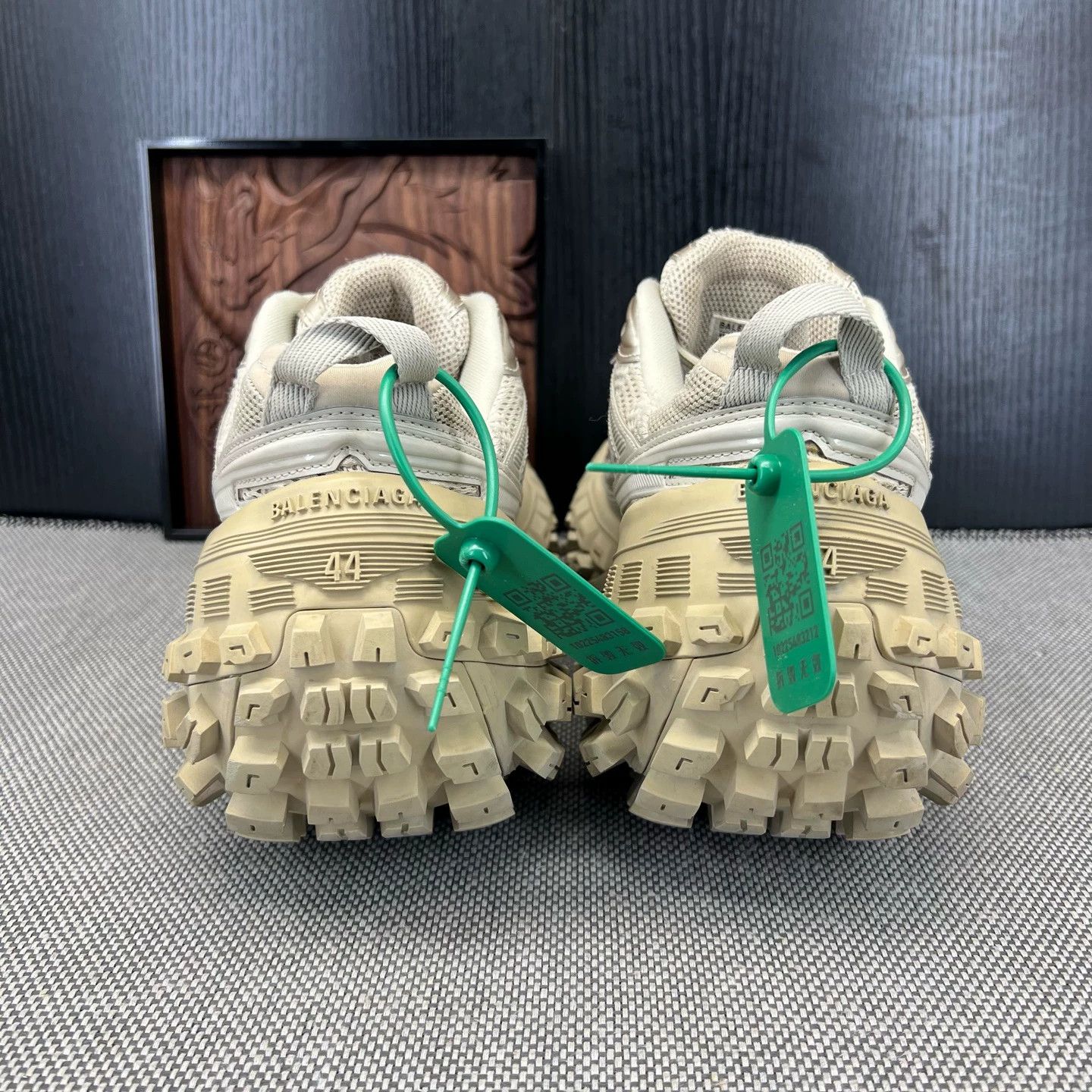 Balenciaga balenciaga low-top sneakers Size US 11 / EU 44 - 2 Thumbnail
