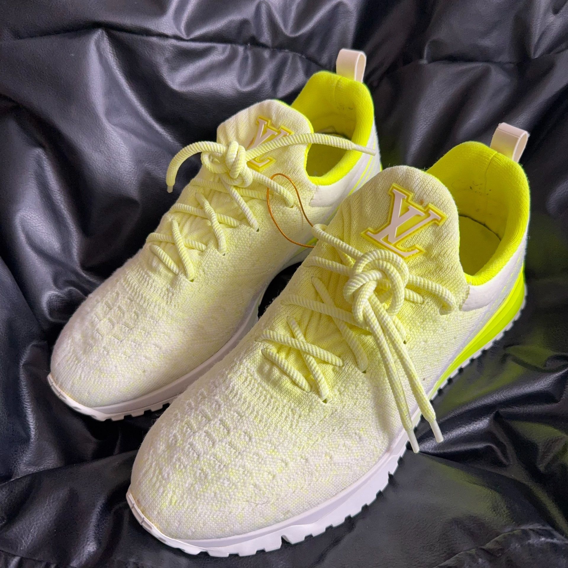 Louis Vuitton Louis Vuitton Yellow Lowtop Sneakers 8 Men Size US 8 / EU 41 - 1 Thumbnail