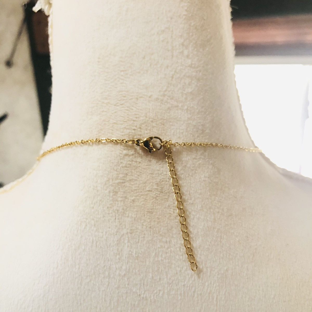Handmade Handcrafted vintage heavy gold plated raindrop necklace Size ONE SIZE - 4 Thumbnail