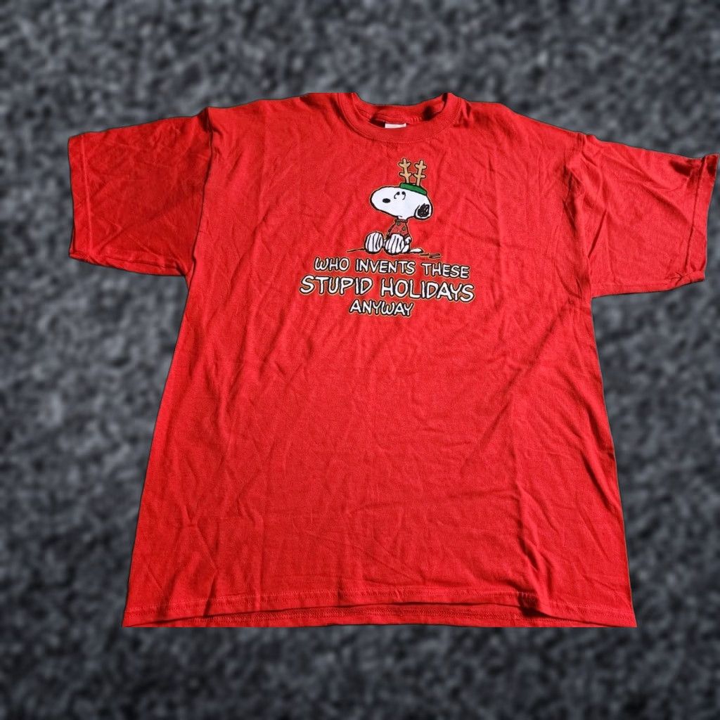 Gildan Mens XL Peanuts Snoopy T Shirt Christmas Size US XL / EU 56 / 4 - 1 Thumbnail