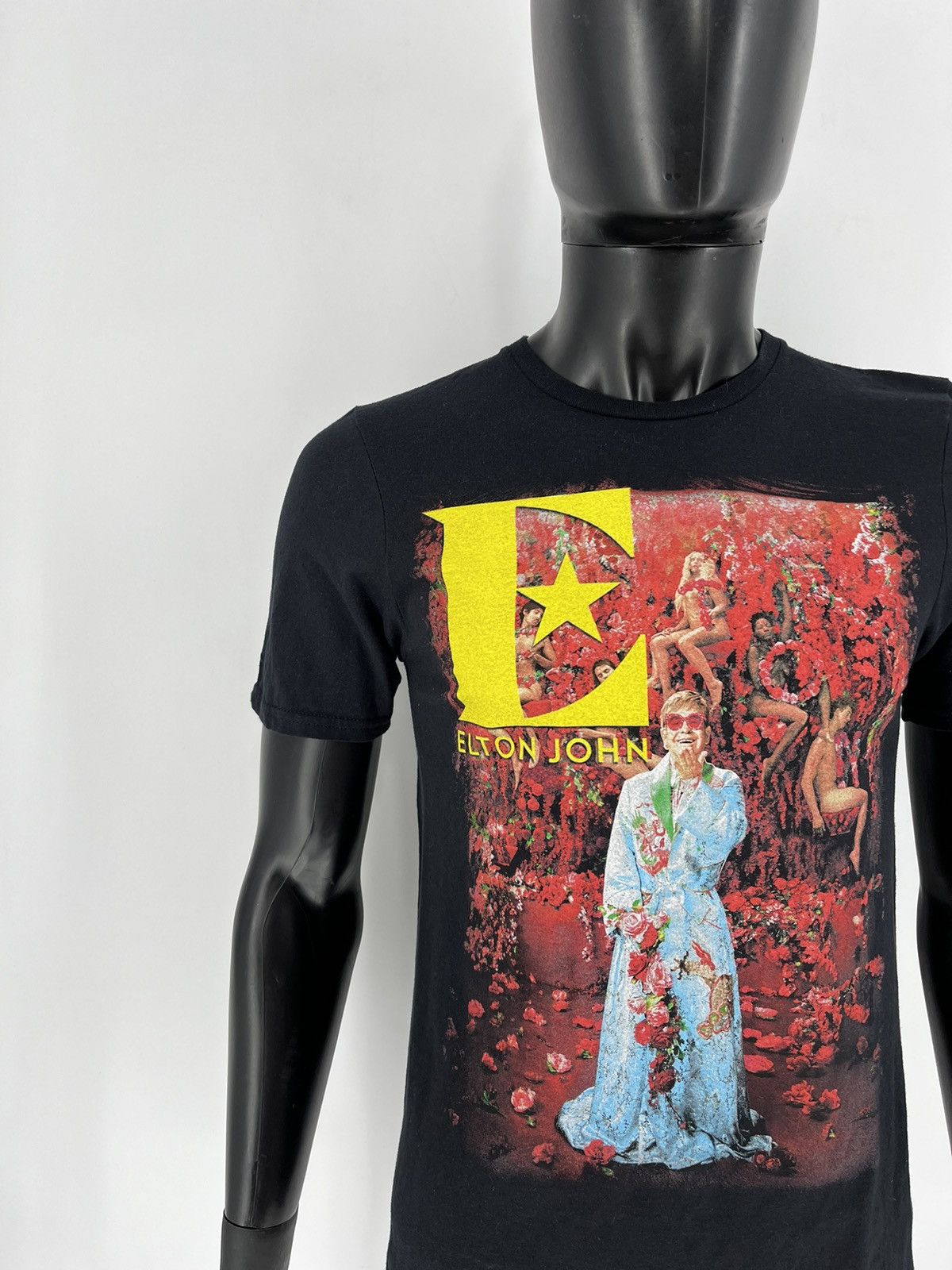 Band Tees Vintage Elton John Rocket Man Promo T-shirt Size S Size US S / EU 44-46 / 1 - 6 Thumbnail