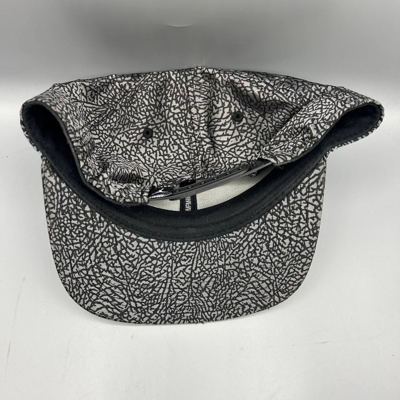 Jordan Brand Air Jordan Hat Men Cement Elephant Jumpman Snap Back Cap Size ONE SIZE - 8 Thumbnail