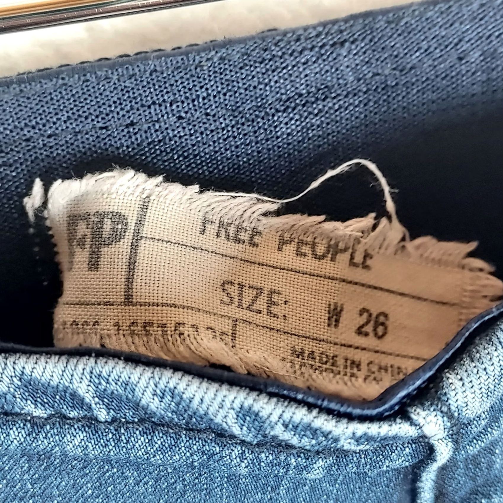 Free People VINTAGE? No — Free People Jeans Flared Women’s 26 Blue Denim Stretch Pull On 5-Pocket Festival Bohemian Shirt? Size 26" / US 2 / IT 38 - 5 Thumbnail