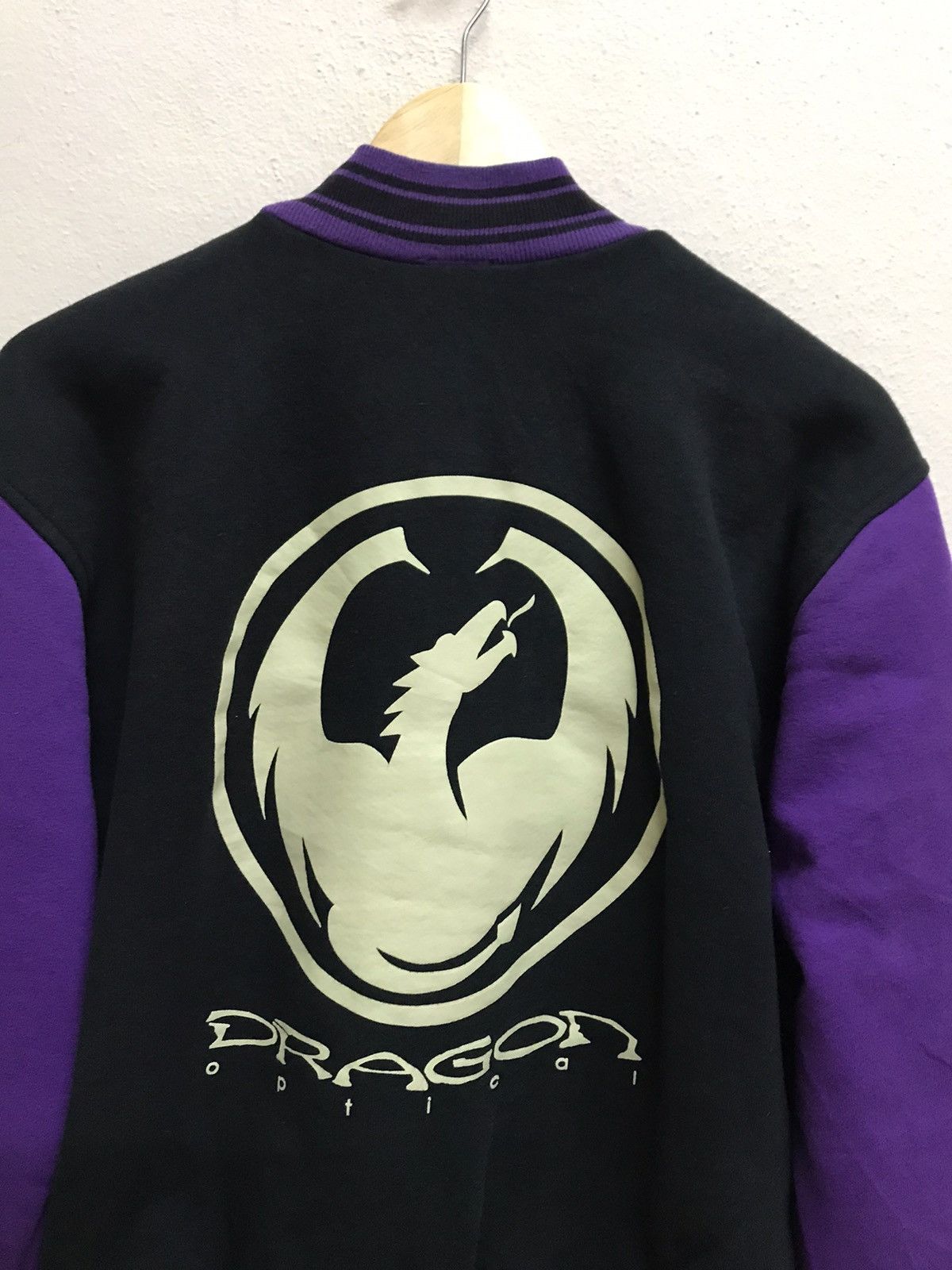 Fruit Of The Loom Vintage 90s Dragon Skateboarding Backhit Varsity Jacket Size US S / EU 44-46 / 1 - 17 Thumbnail