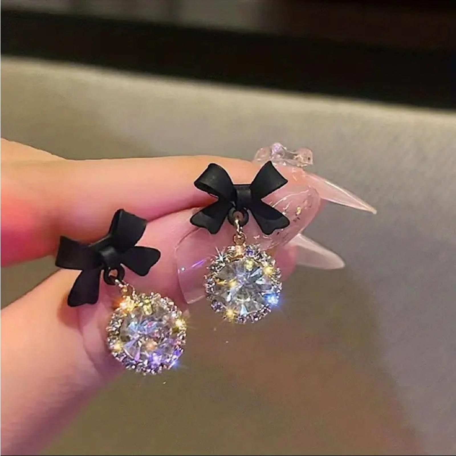Designer Elegant Black Bow Crystal Earrings Size ONE SIZE - 2 Thumbnail