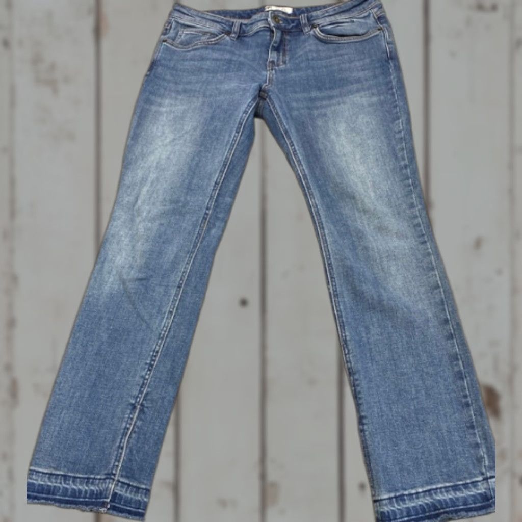 Free People Free People Jeans Women 31 x 30 Blue Denim Straight Leg Raw Hem 5801 Size 24" / US 00 / IT 34 - 1 Thumbnail
