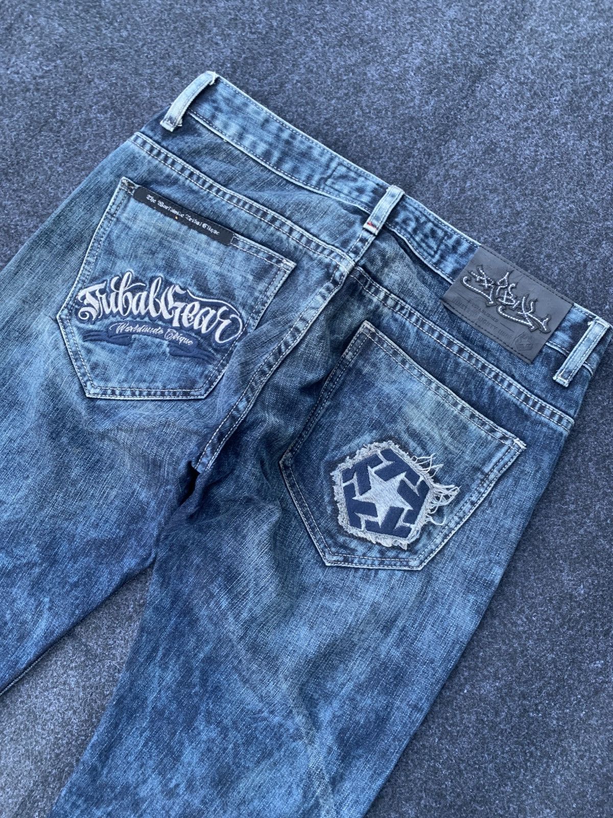 Tribal Streetwear Vintage Tribal Embroidery Logo denim jeans y2k streetwear. Size US 32 / EU 48 - 9 Thumbnail