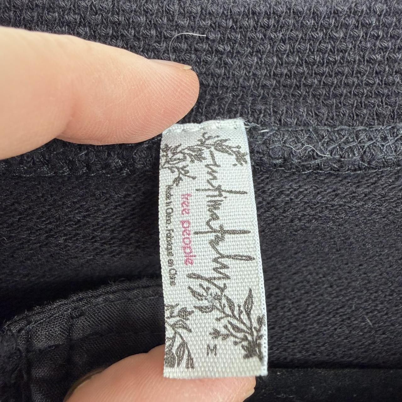Free People Free People Peek Aye Bodysuit: Sz M: Black Wood Buttons Size M / US 6-8 / IT 42-44 - 4 Thumbnail