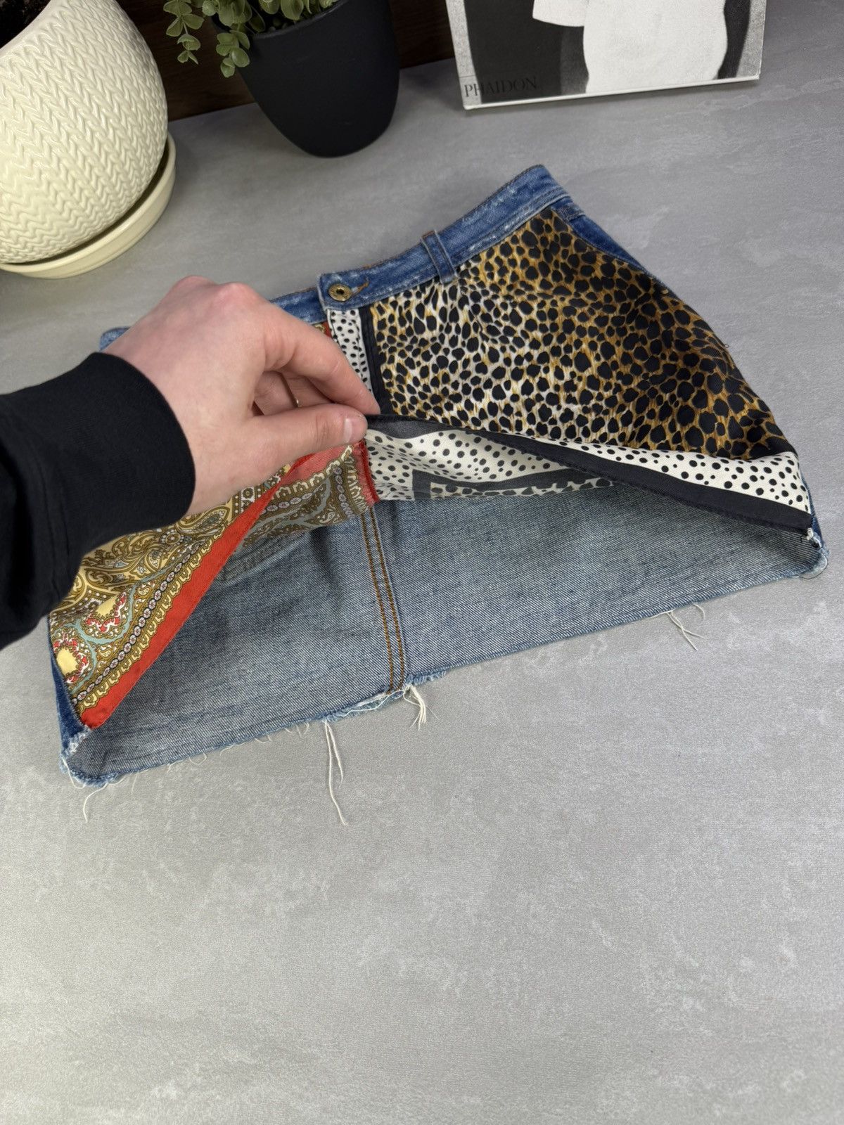 Dolce & Gabbana Dolce & Gabbana Patchwork Skirt Silk Denim Leopard Print Size 26" / US 2 / IT 38 - 5 Thumbnail