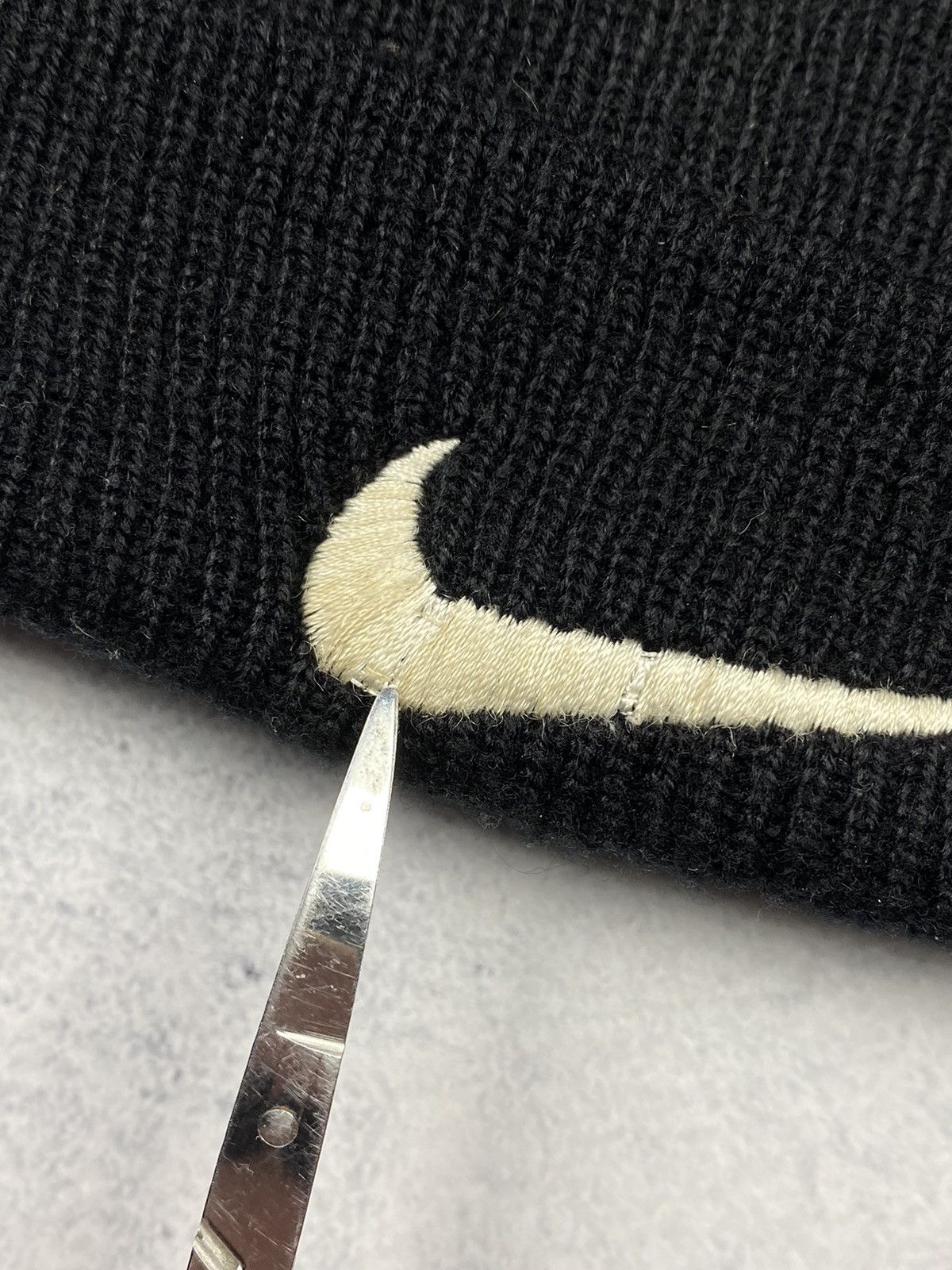 Nike Vintage Nike Swoosh Beanie Black Winter Hat Cap Knit Drill Size ONE SIZE - 6 Thumbnail
