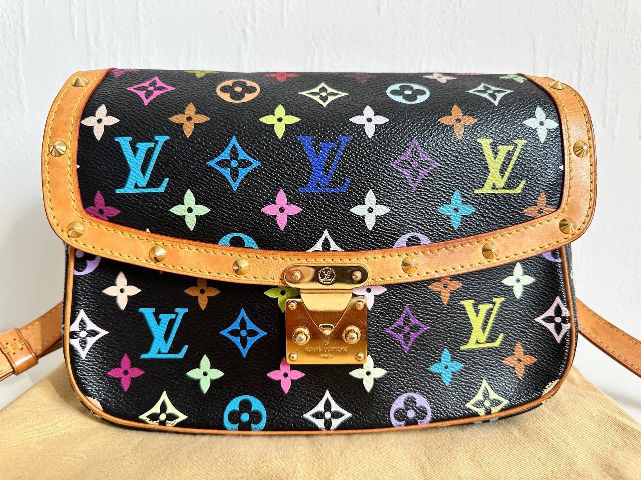 Louis Vuitton Louis Vuitton Sologne Bag Crossbody Monogram Gold Auth! Size ONE SIZE - 5 Thumbnail