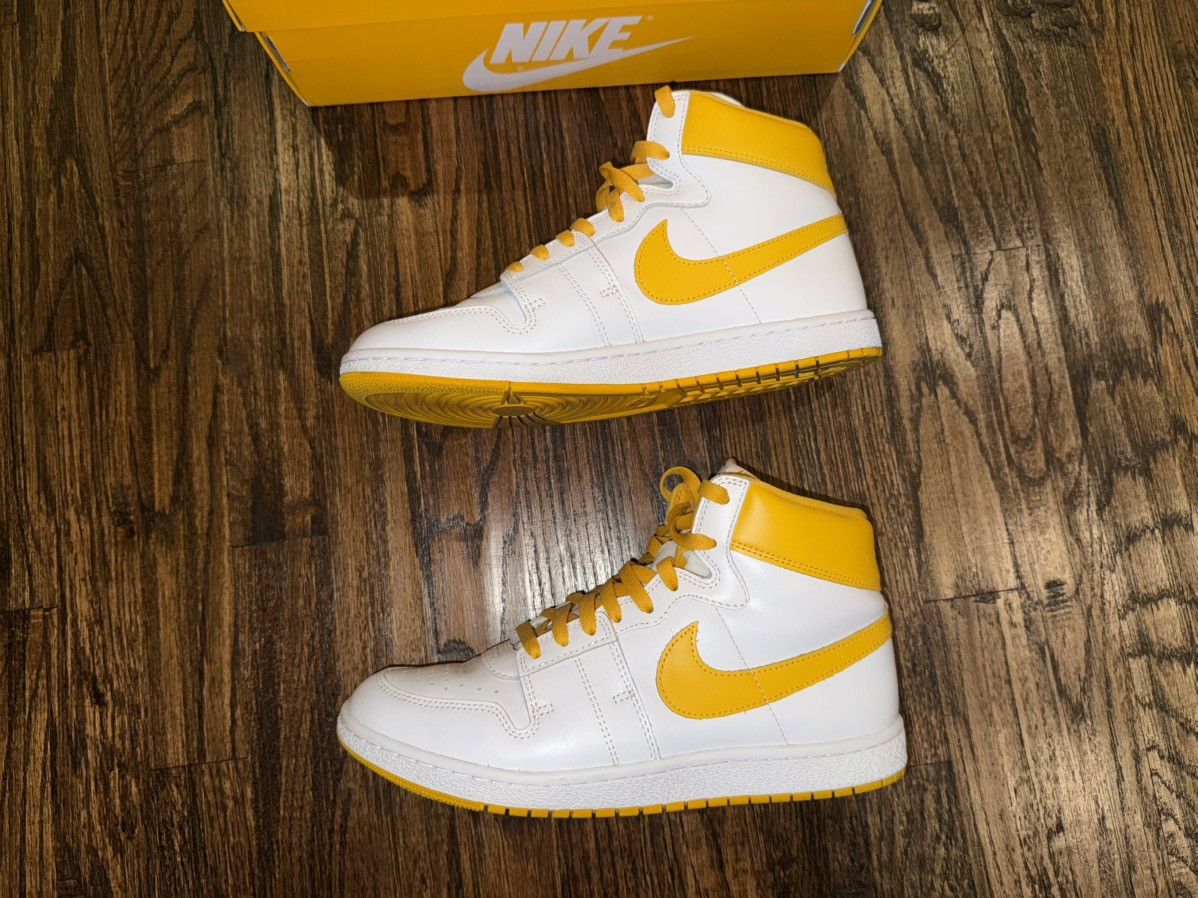 Jordan Brand Nike Air Jordan Air Ship PE SP Men's Sz 10 University Gold Size US 10 / EU 43 - 3 Thumbnail