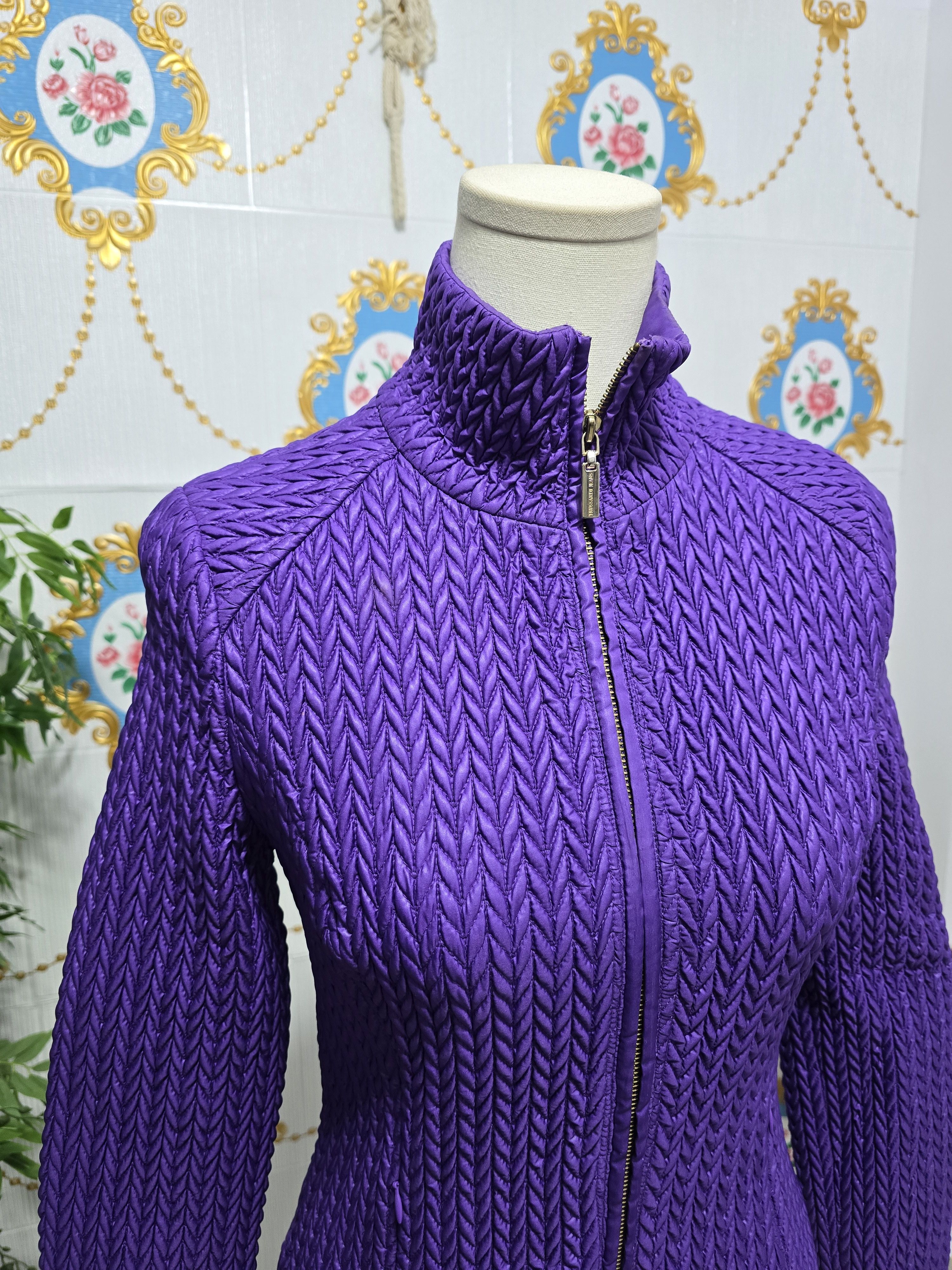 Trussardi TRUSSARDI jacket LUXURY LIKE NEW CONDITION Size M / US 6-8 / IT 42-44 - 2 Thumbnail