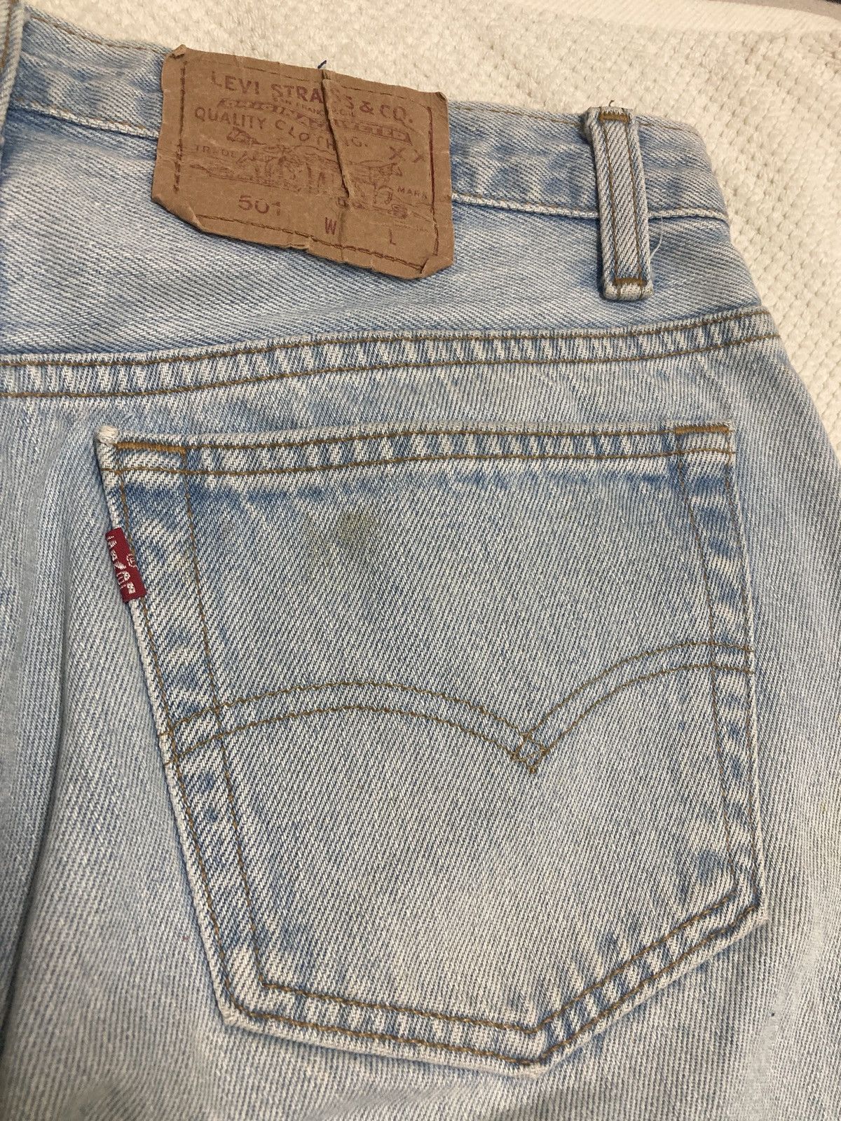 Levi's Vintage 90’s Levis 501 jeans Made in Canada for Men Size US 33 - 9 Thumbnail