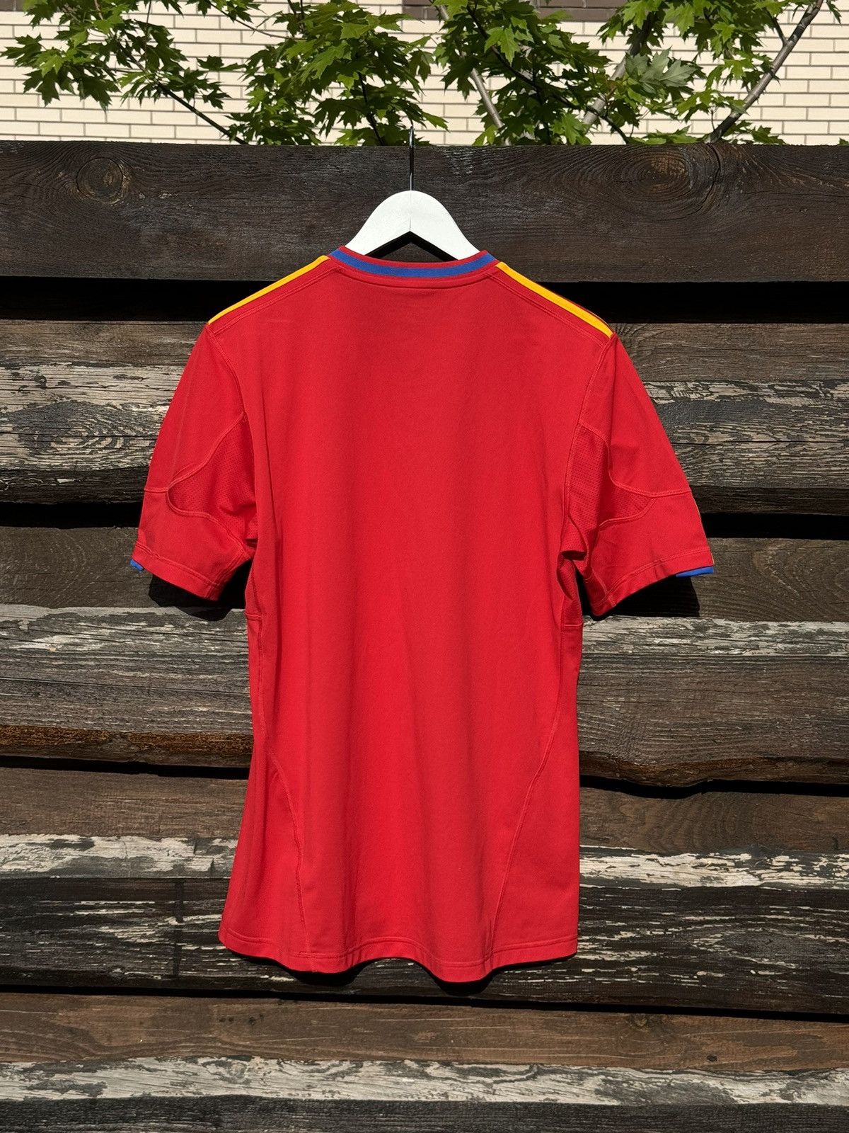 Adidas × Vintage 2009 Adidas Spain Vintage soccer jersey Furia Roja red Size US M / EU 48-50 / 2 - 9 Thumbnail