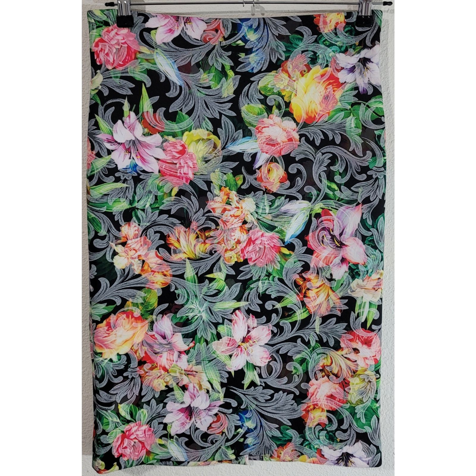 Other New York & Co Black Pink Floral Pencil Midi Skirt Medium Size 32" / US 10 / IT 46 - 1 Thumbnail