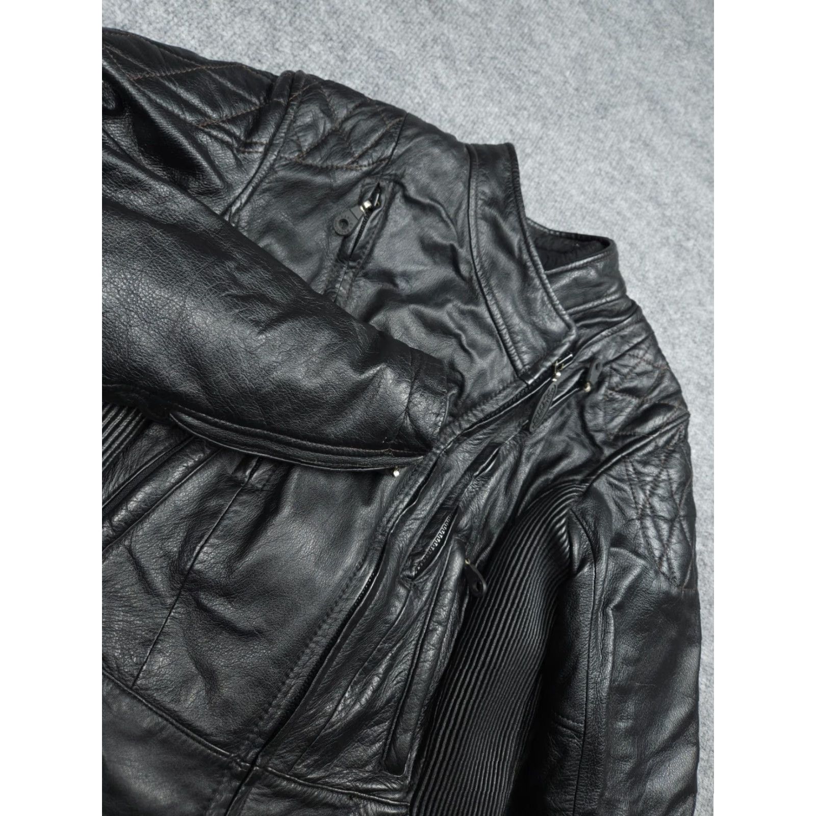 Harley Davidson Harley-Davidson FXRG Leather Jacket Women's Small Black Padded Motorcycle Zipped Pockets FXRG Size S / US 4 / IT 40 - 6 Thumbnail