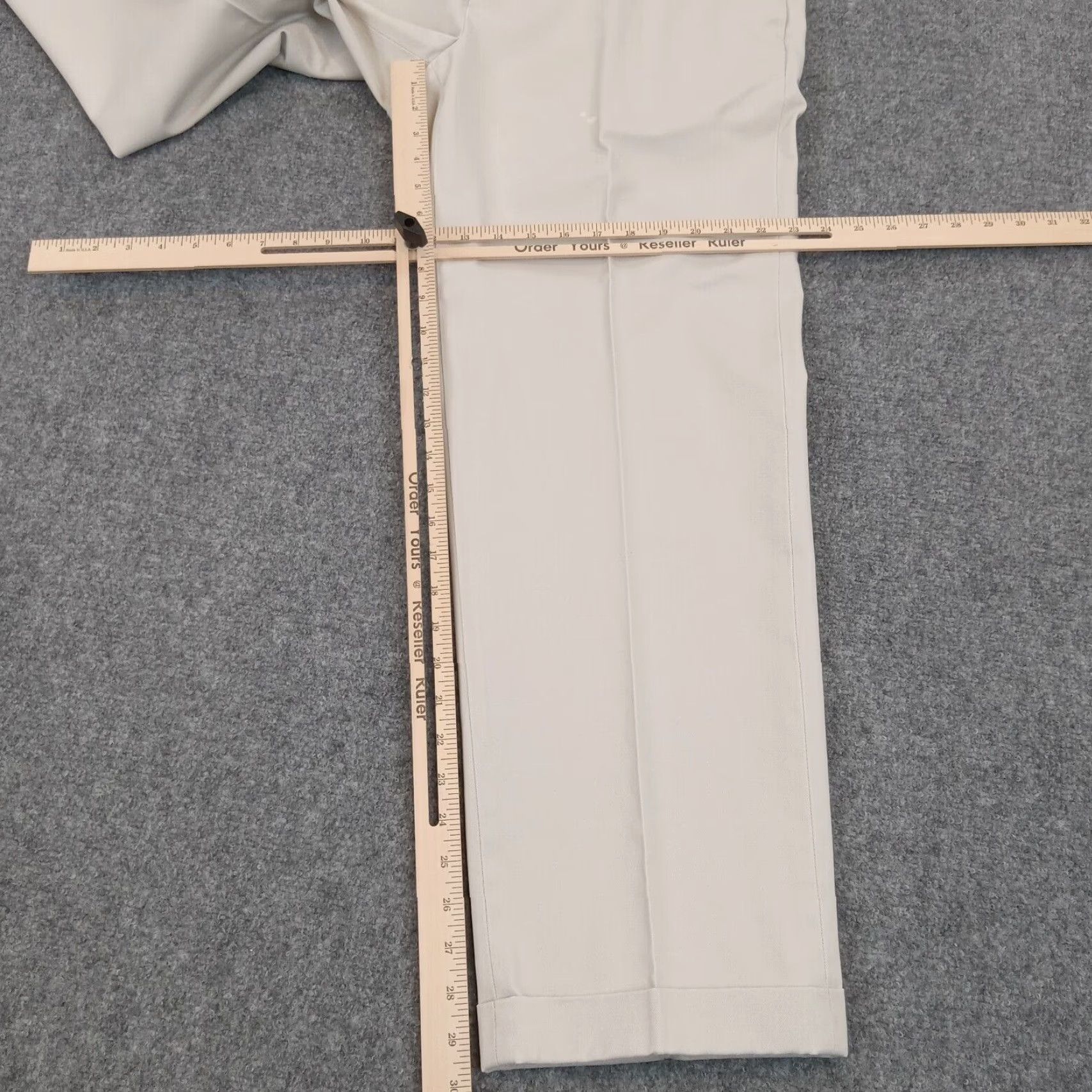 Brooks Brothers Brooks Brothers Beige Chino Pants Mens 38x34 (37x30) Straight Leg Clark Cuff Office Size US 37 - 2 Thumbnail