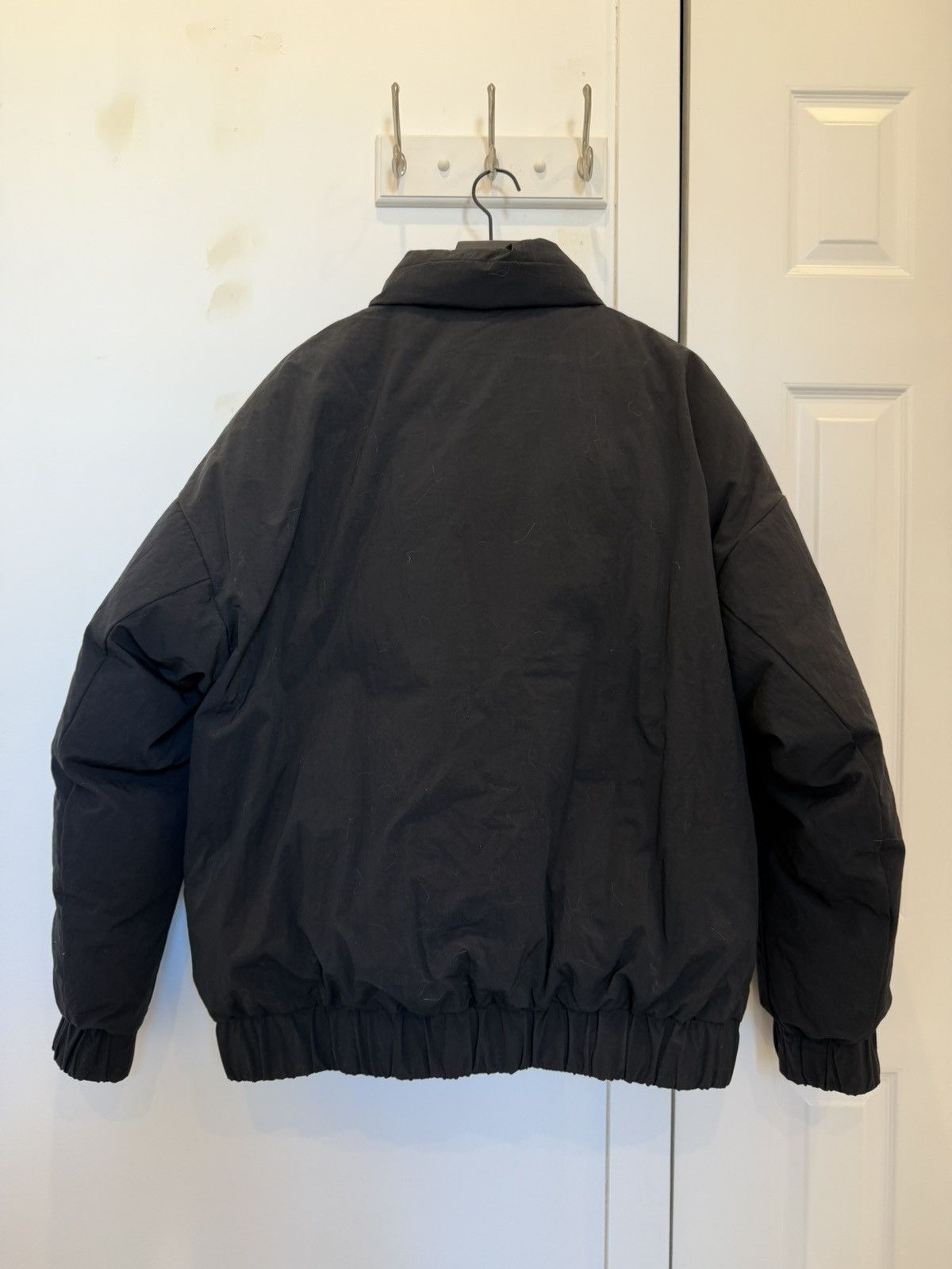 MAN-TLE Black Nylon Double Down D6 size L Size US L / EU 52-54 / 3 - 2 Thumbnail