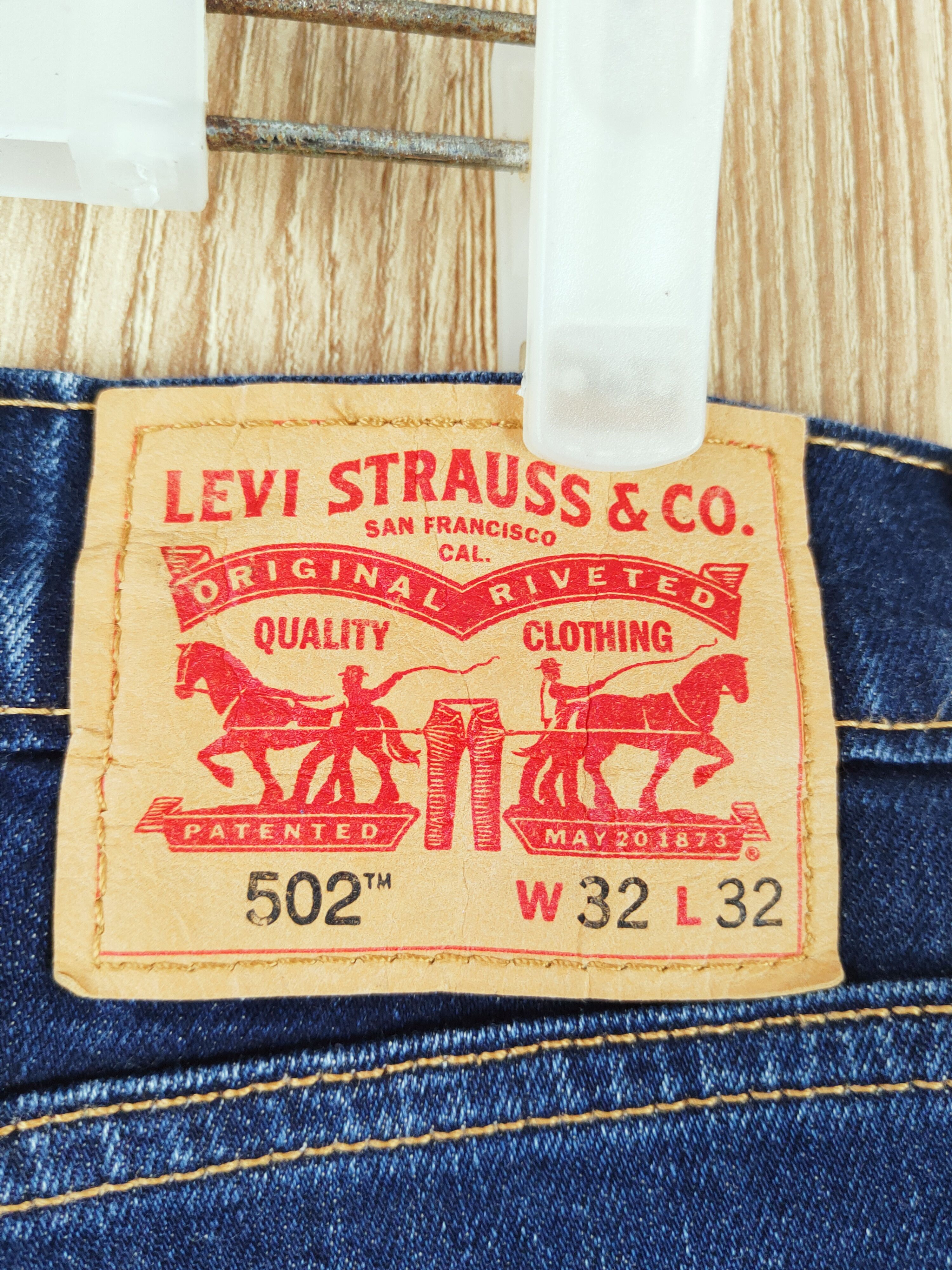Levi's Levi's Dark Blue Distressed Ripped Jeans #S2707 Size US 33 - 7 Thumbnail