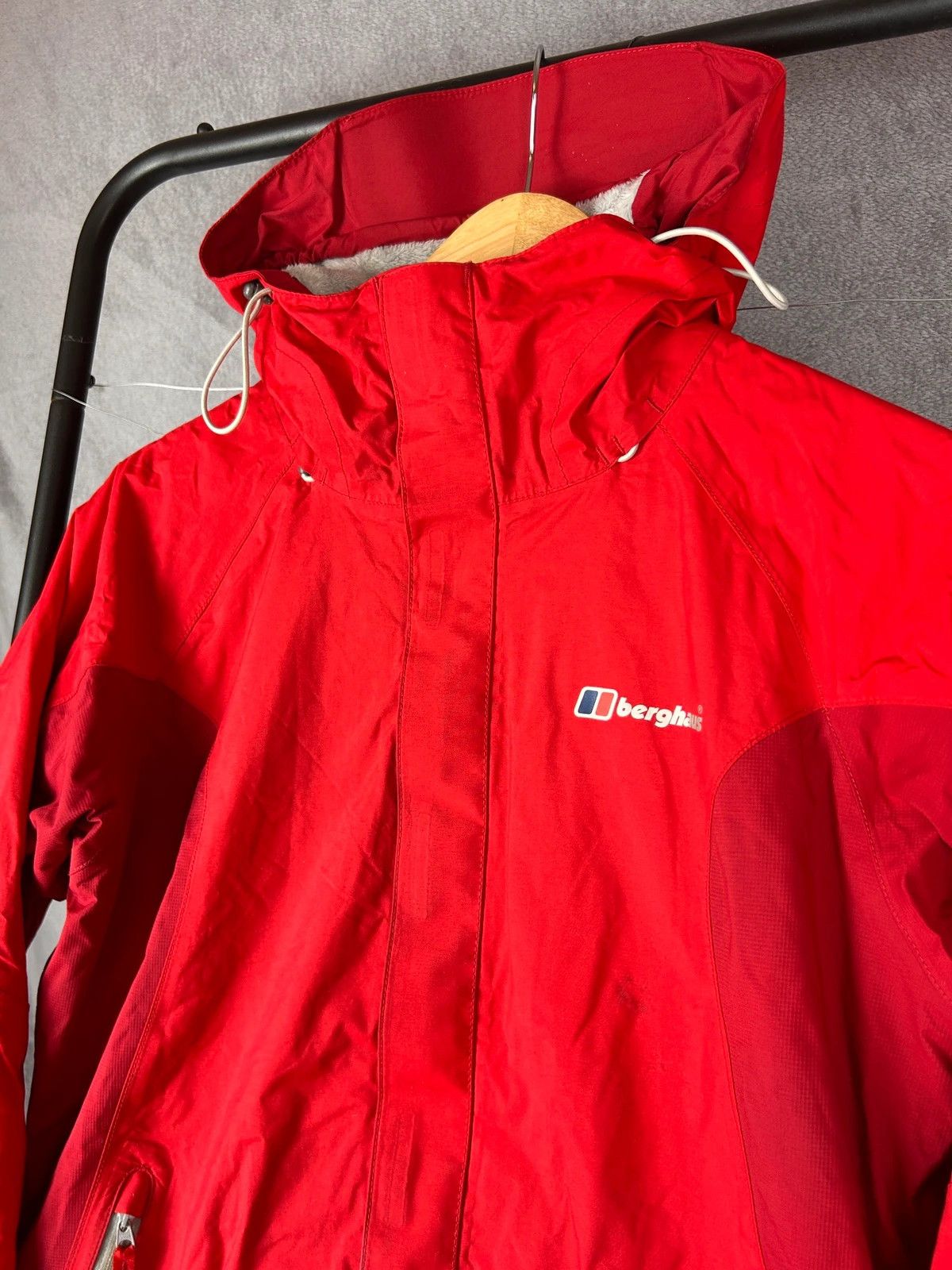 Berghaus Berghaus AQ2 red jacket with hood Size US S / EU 44-46 / 1 - 3 Thumbnail