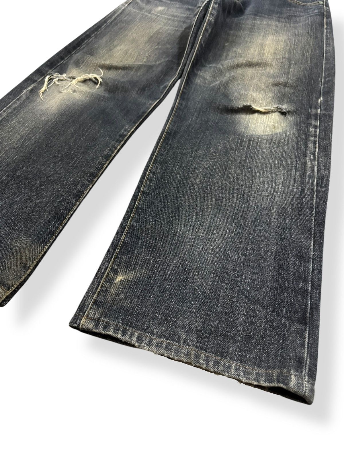 Burberry Vintage Burberry London NovaCheck Loose Fit Distressed Jeans Size US 34 / EU 50 - 8 Thumbnail